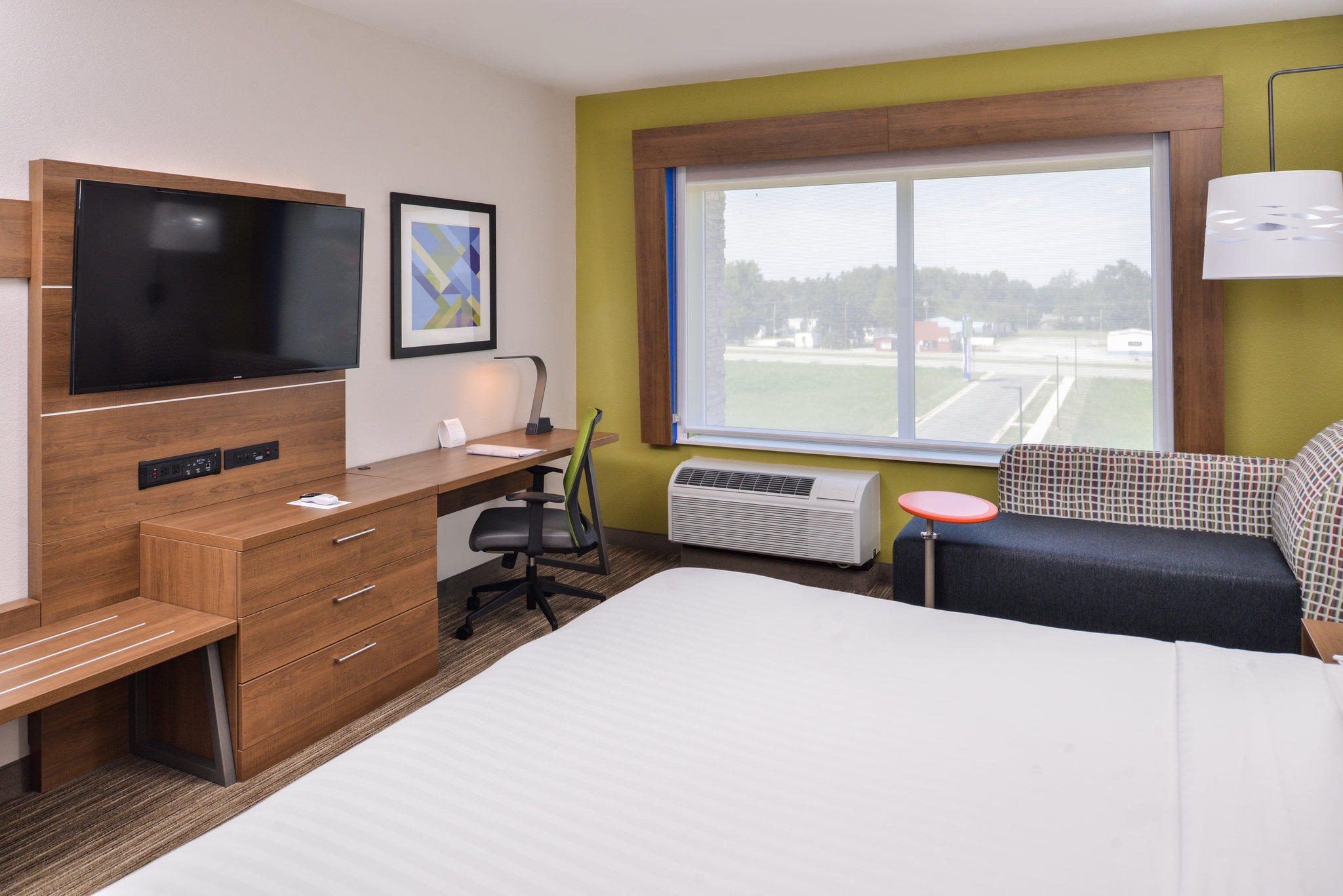 Holiday Inn Express & Suites Siloam Springs Photo