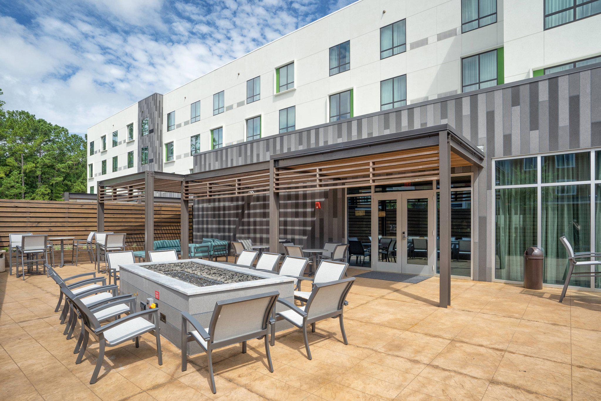 Courtyard by Marriott Charleston-North Charleston Photo