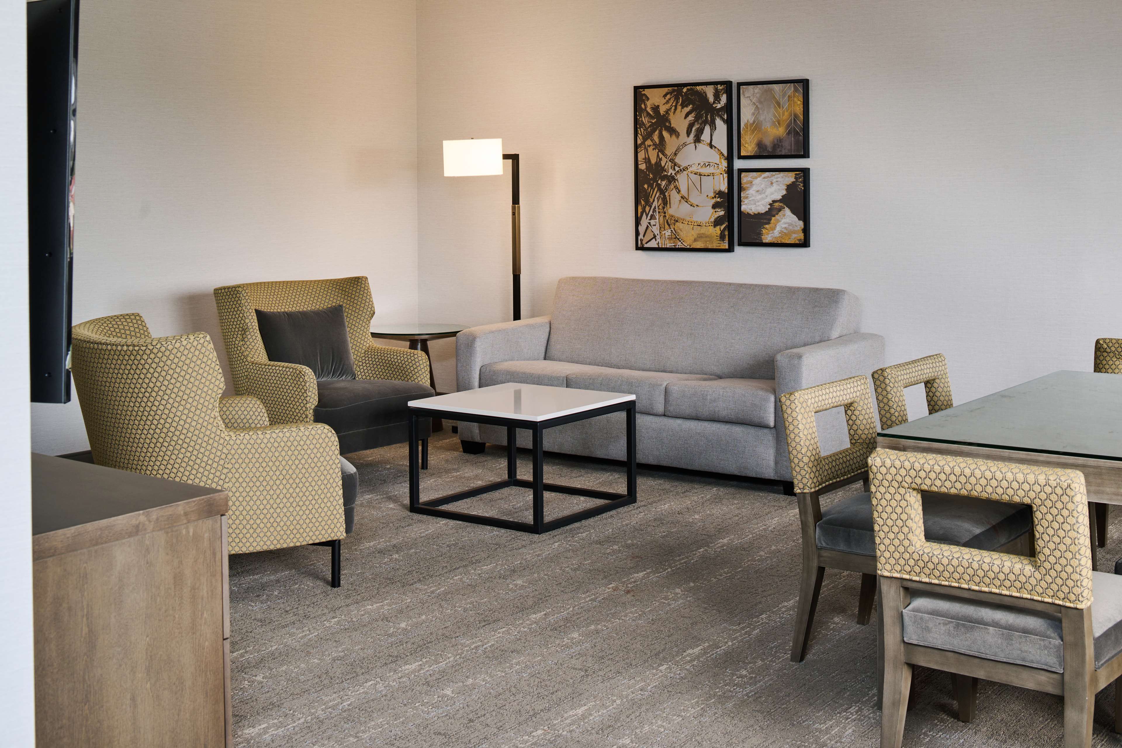 Guest room