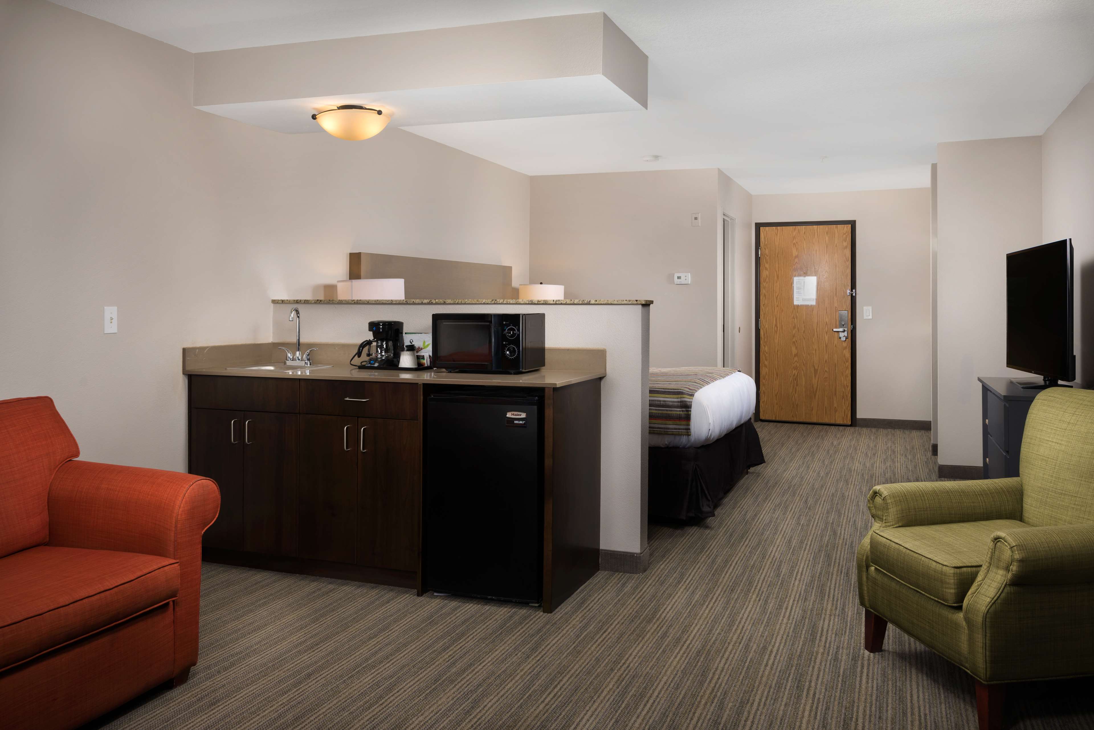 Country Inn & Suites by Radisson, Portland International Airport, OR Photo