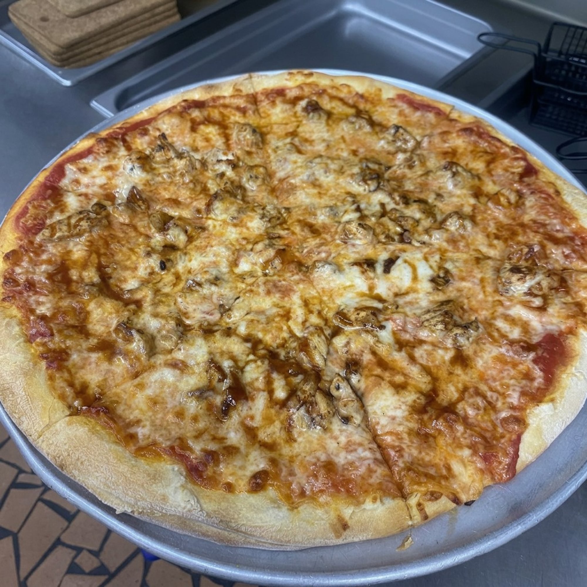 Medium/ BBQ Chicken Pizza
