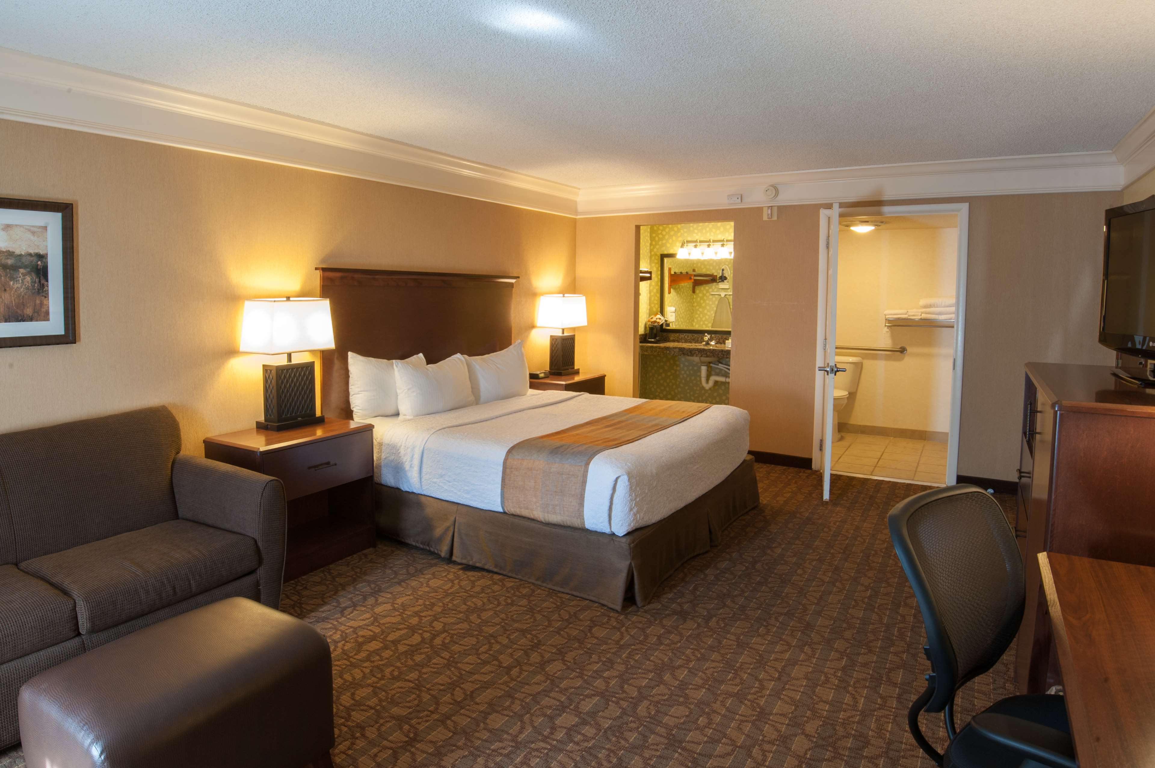 Best Western Inn Of The Ozarks, 207 W VAN BUREN, Eureka Springs, AR