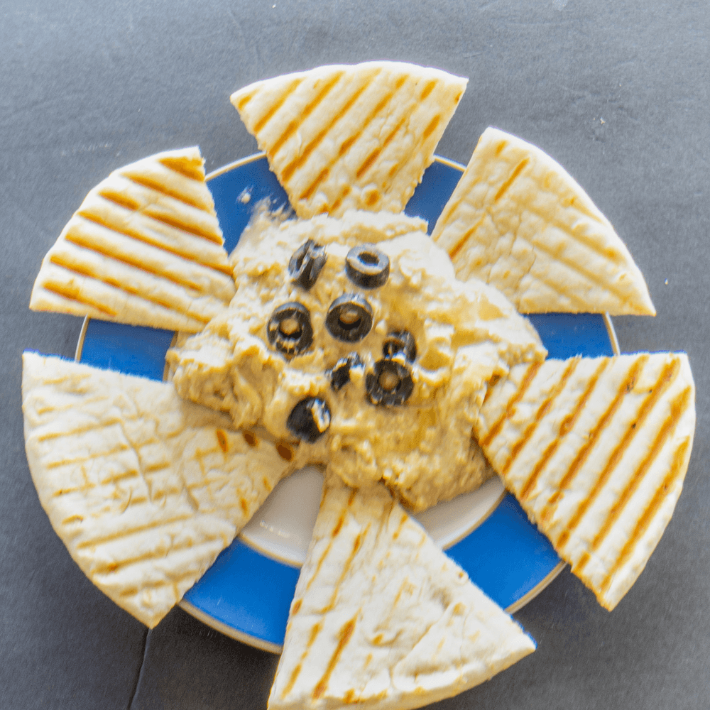 Hummus with Pita Bread