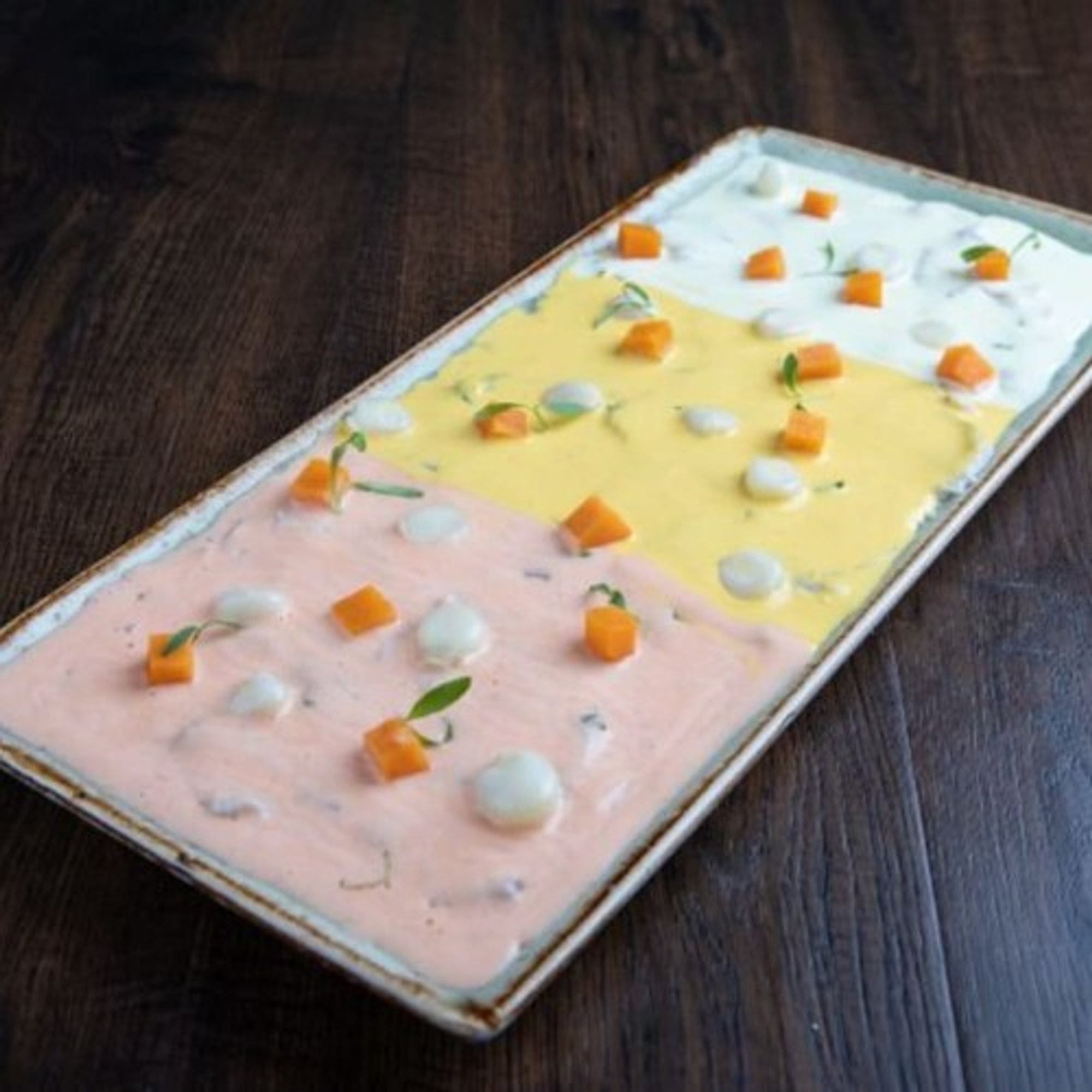 Tiradito en Tres Salsas