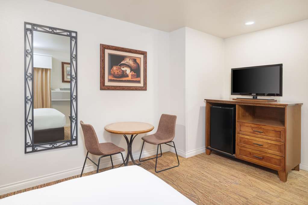 Best Western Red Hills Image