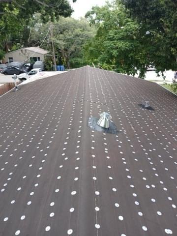 Tropical Roofing & Coating Services Image