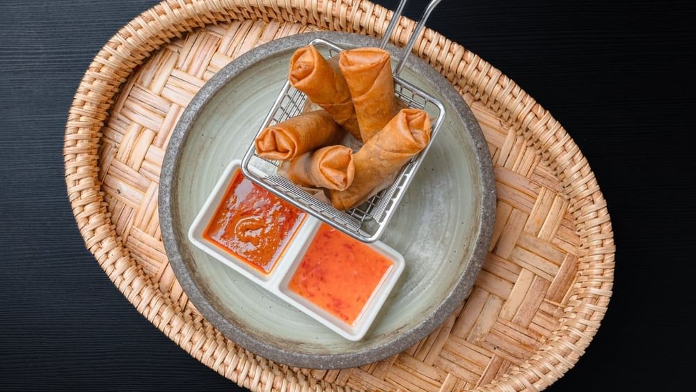 Egg Rolls ຍໍ່ຈືນ