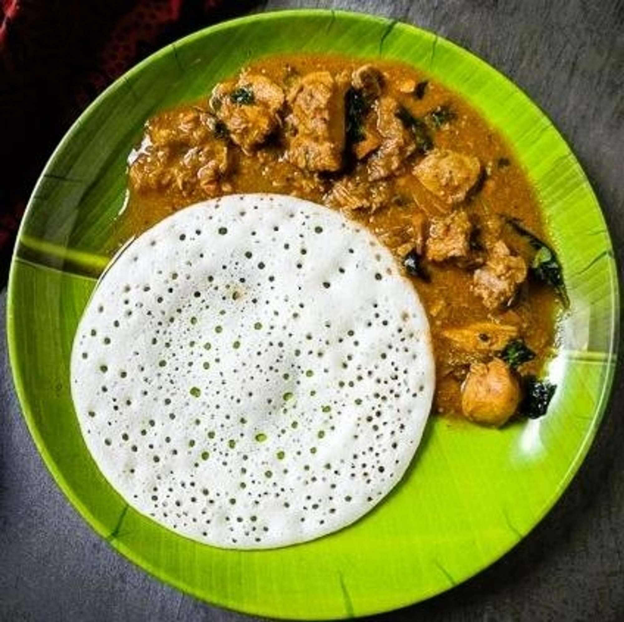 Kal Dosai (2 Piece) - Chicken Curry