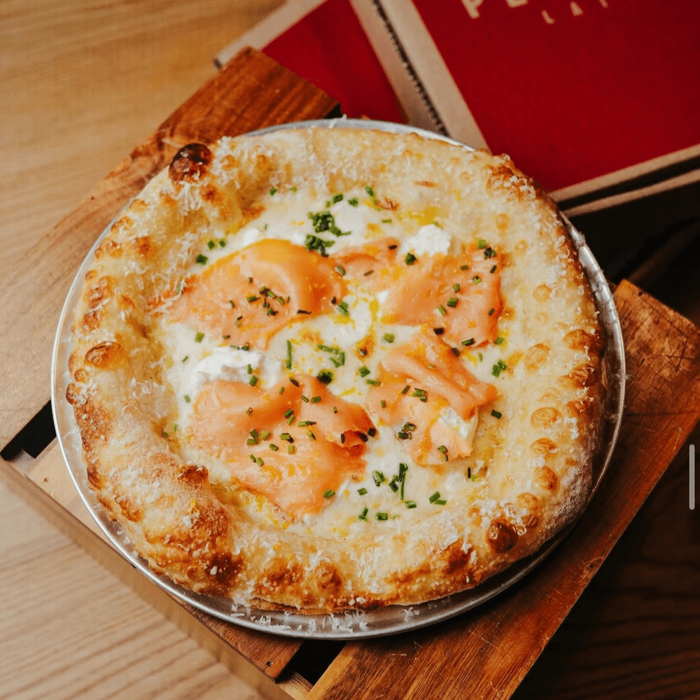 SMOKED SALMON PIZZA