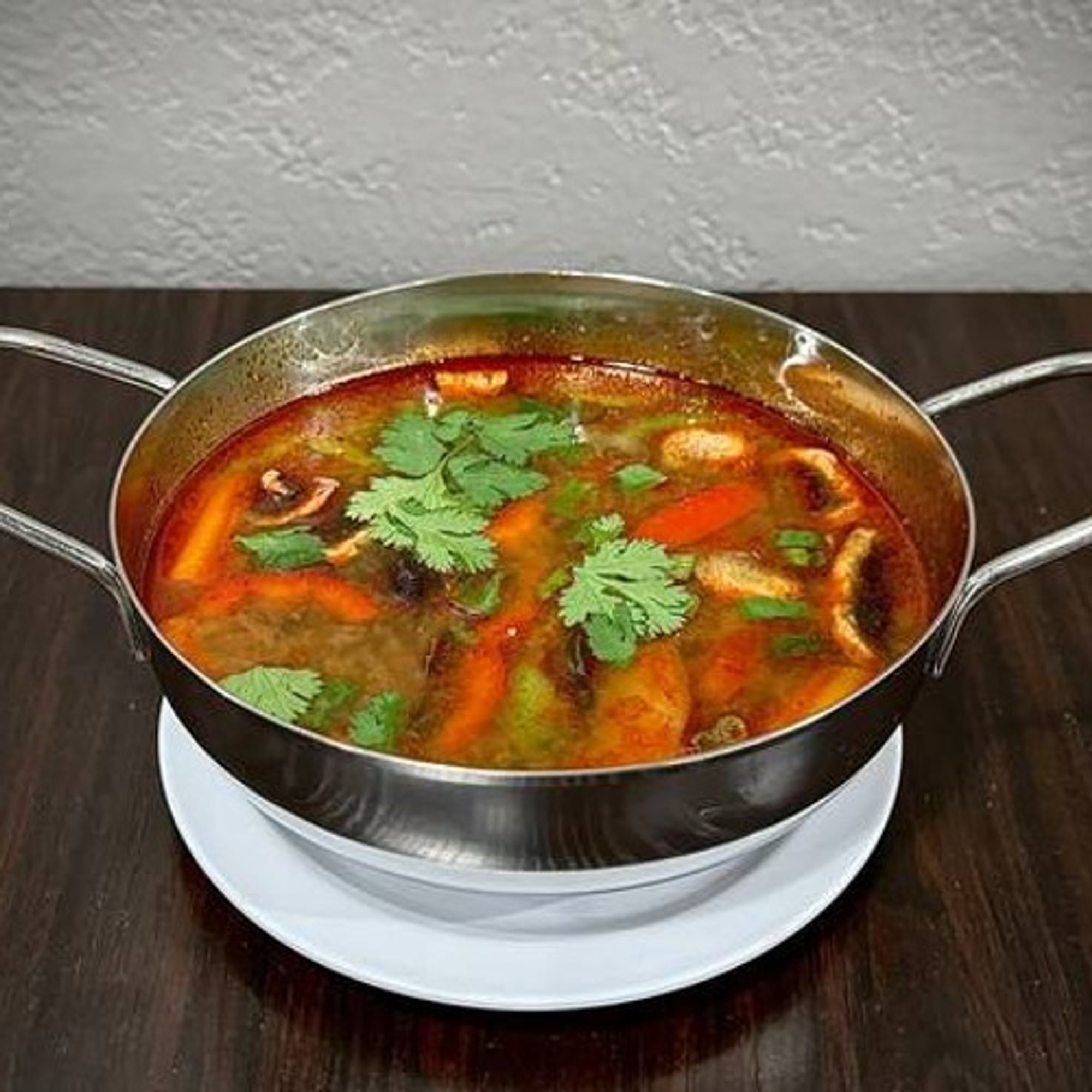 TOM YUM