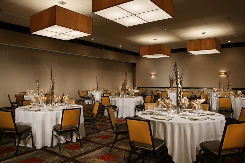 DoubleTree by Hilton Hotel Columbus - Worthington Photo