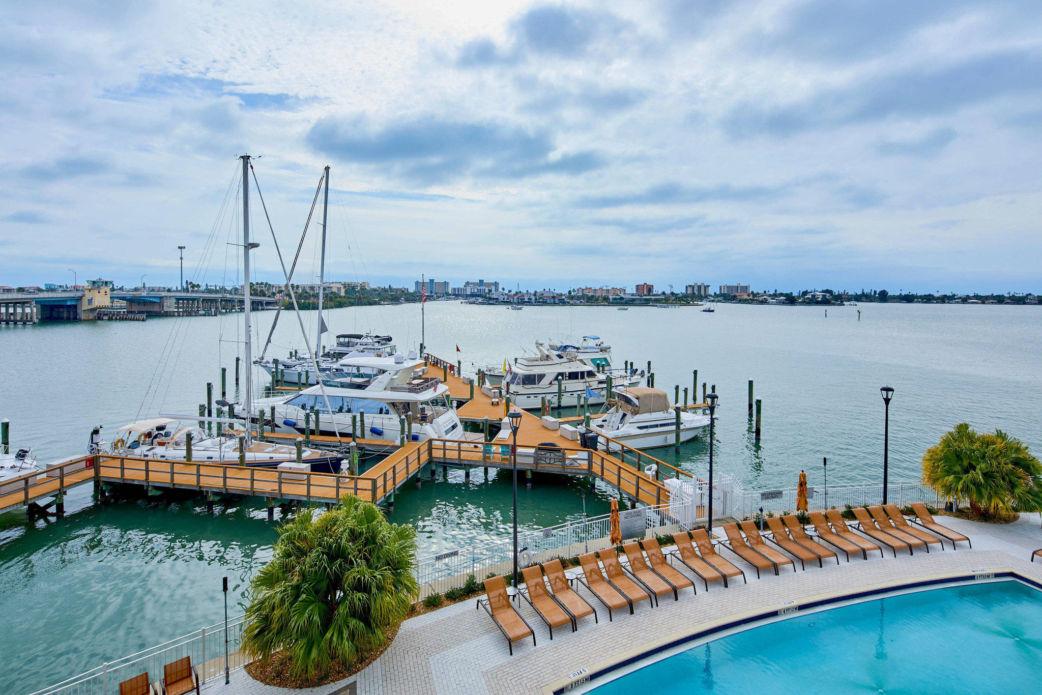 Courtyard by Marriott St. Petersburg Clearwater/Madeira Beach Photo