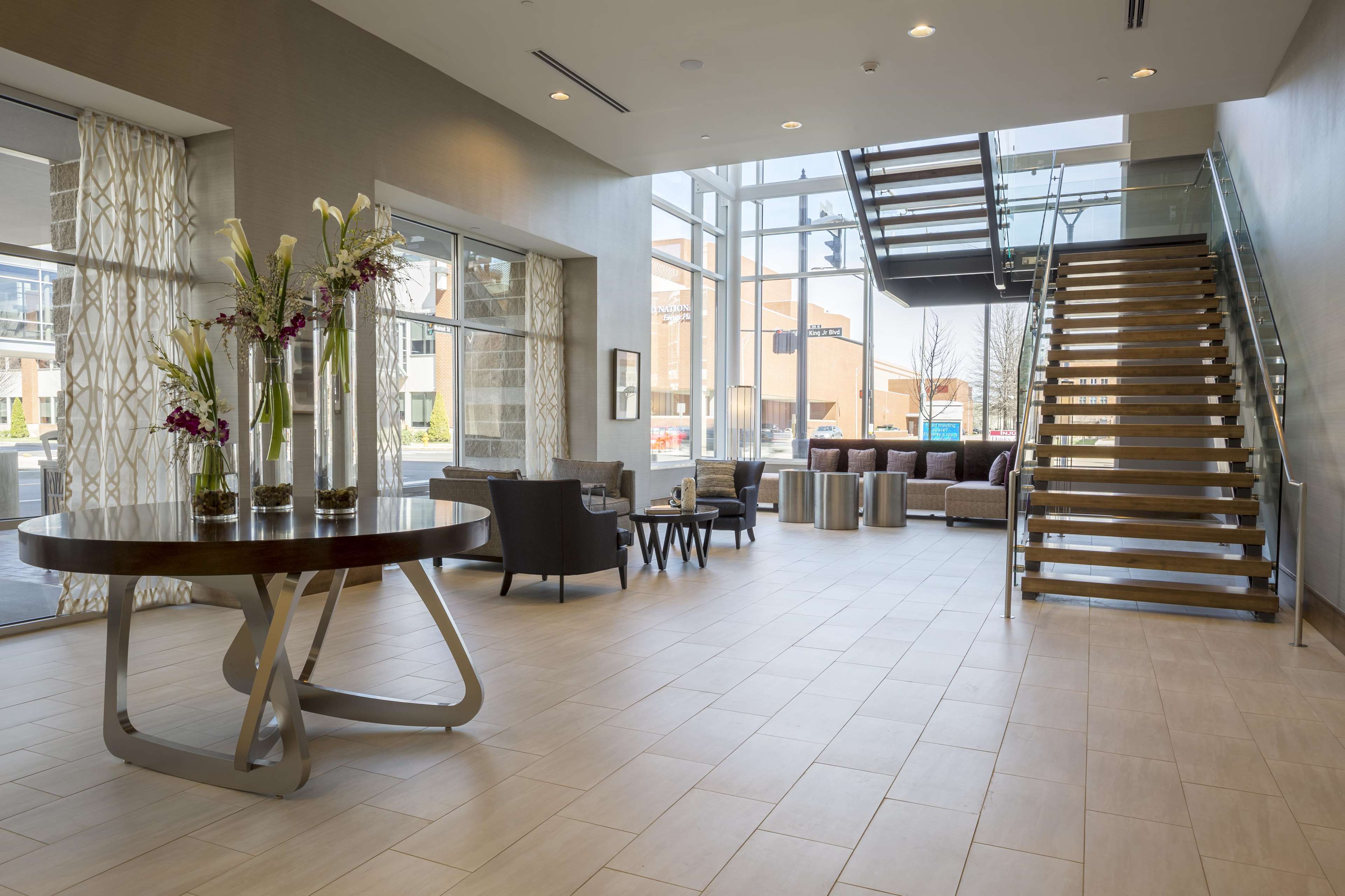 DoubleTree by Hilton Evansville Photo