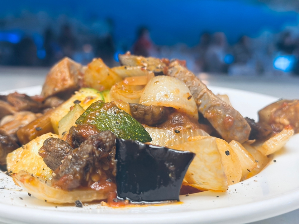 Dinner Lamb Parnassos