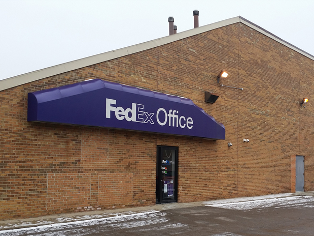 Images FedEx Office Print & Ship Center