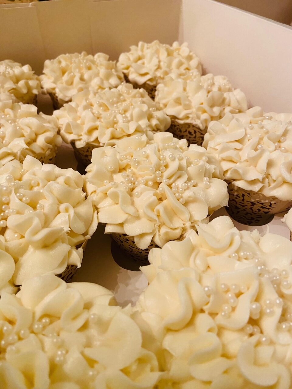 The Euphoria Sweets Lounge, LLC Logo