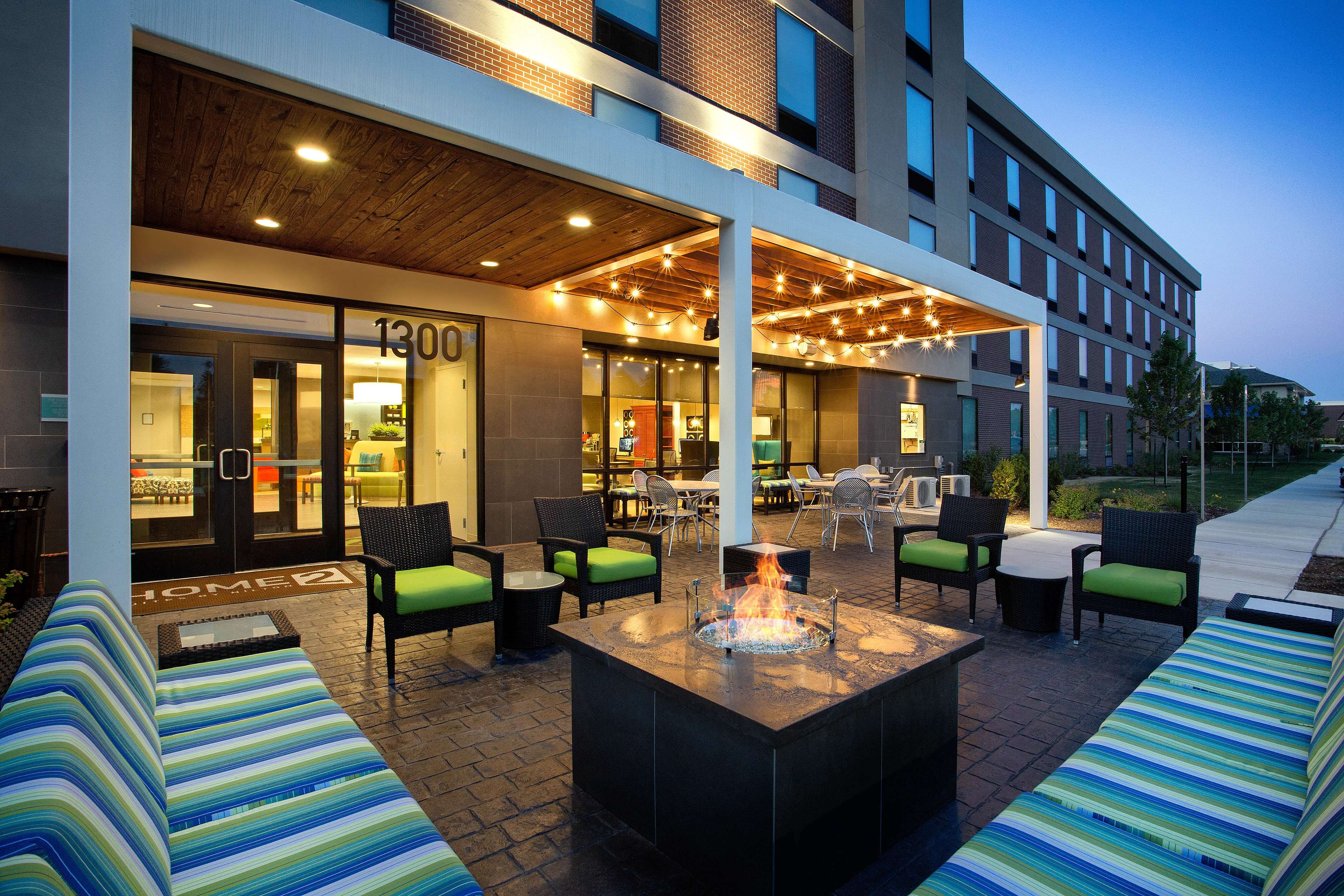 Home2 Suites by Hilton Chicago Schaumburg Photo