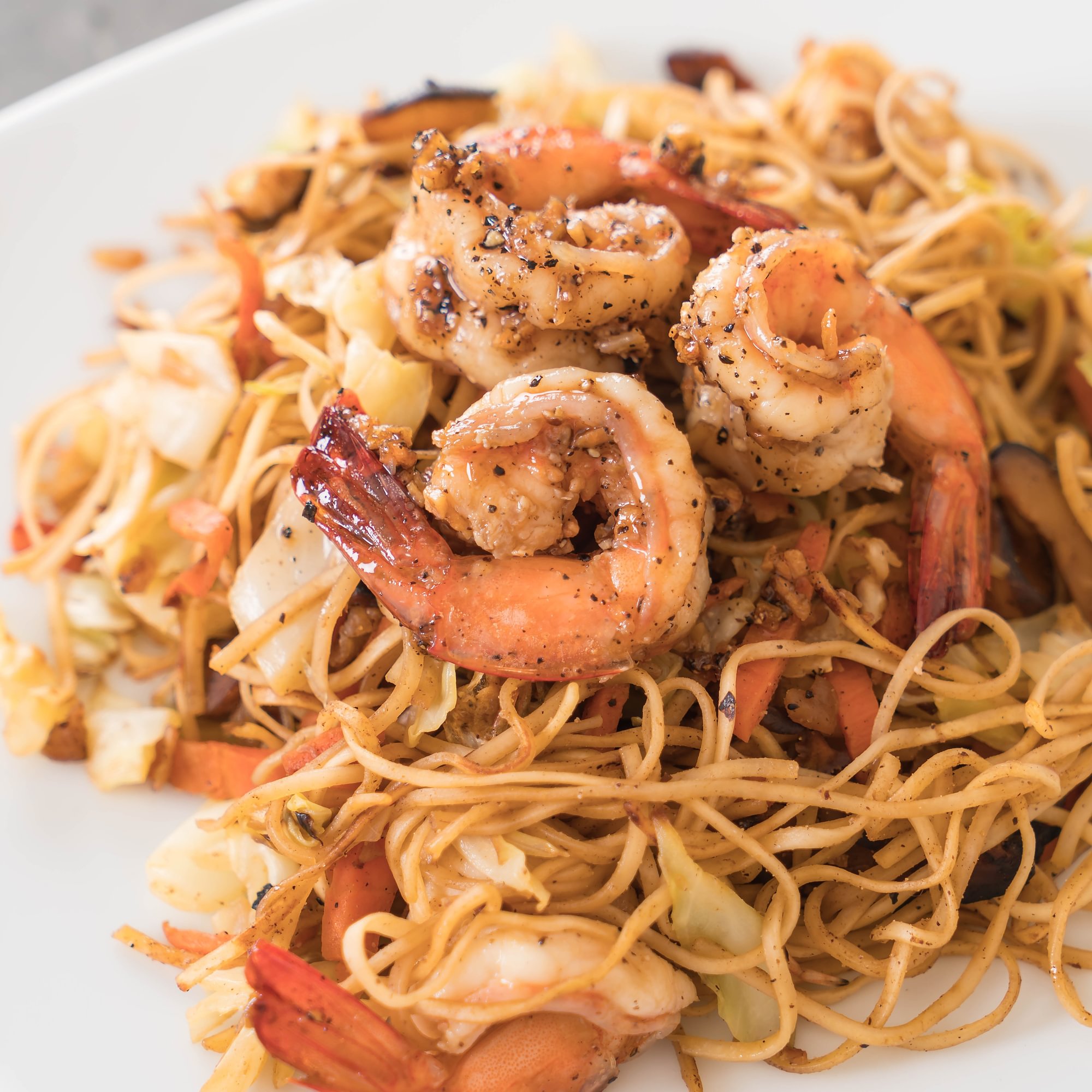 65. Tôm Rang Bơ Tỏi Mì Tỏi – Garlic Prawns with Garlic Noodle