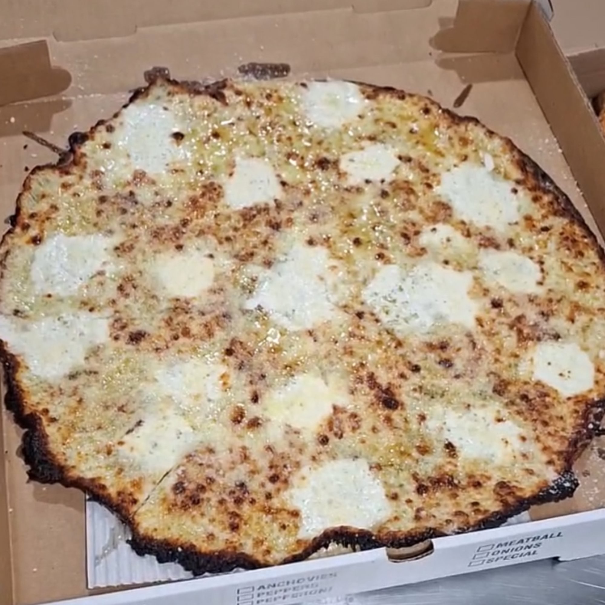 White Bar Pie (Round)