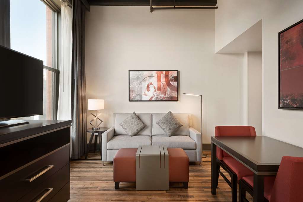 Homewood Suites by Hilton Milwaukee Downtown Image