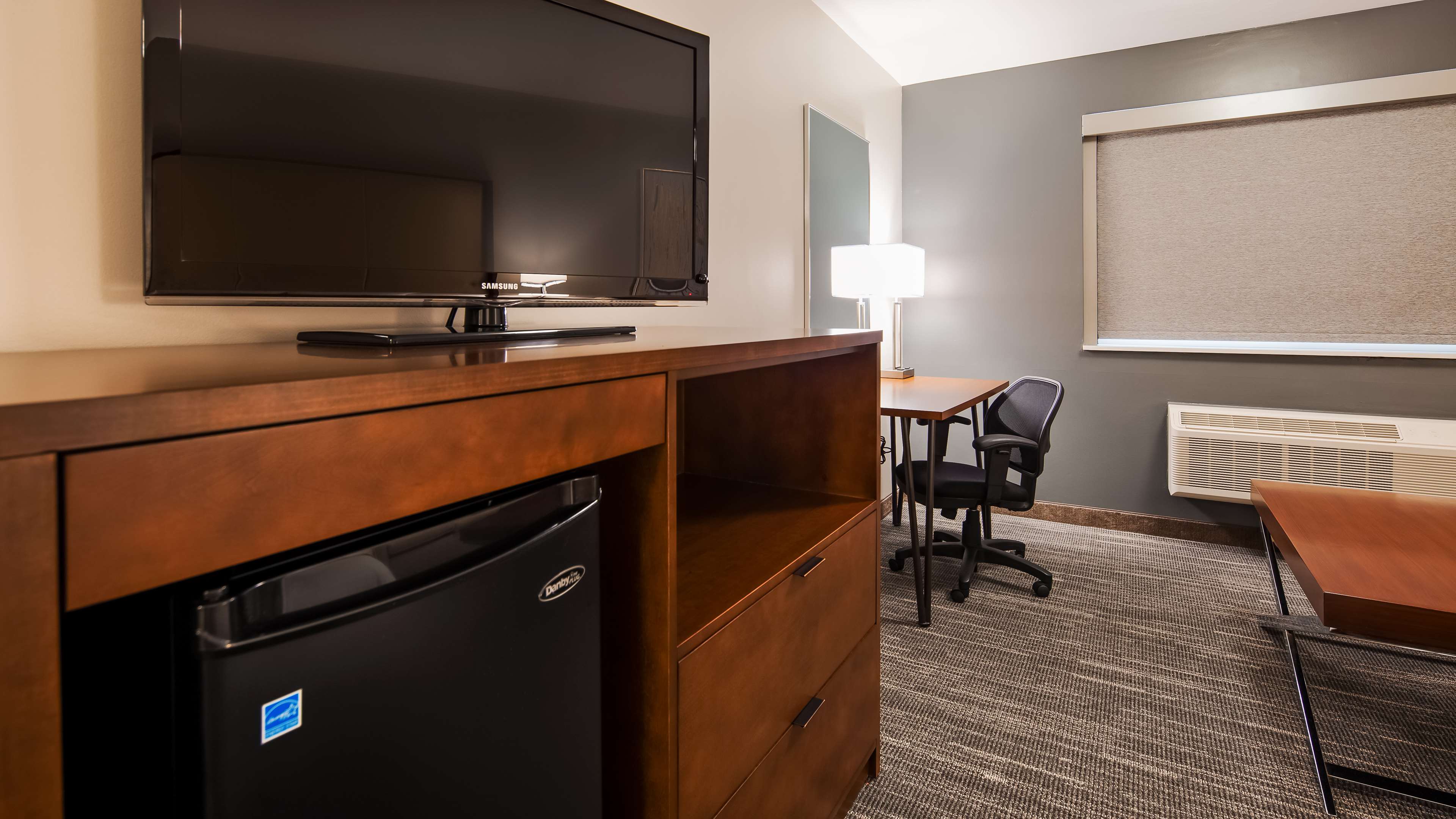 Best Western Plus CottonTree Inn Photo