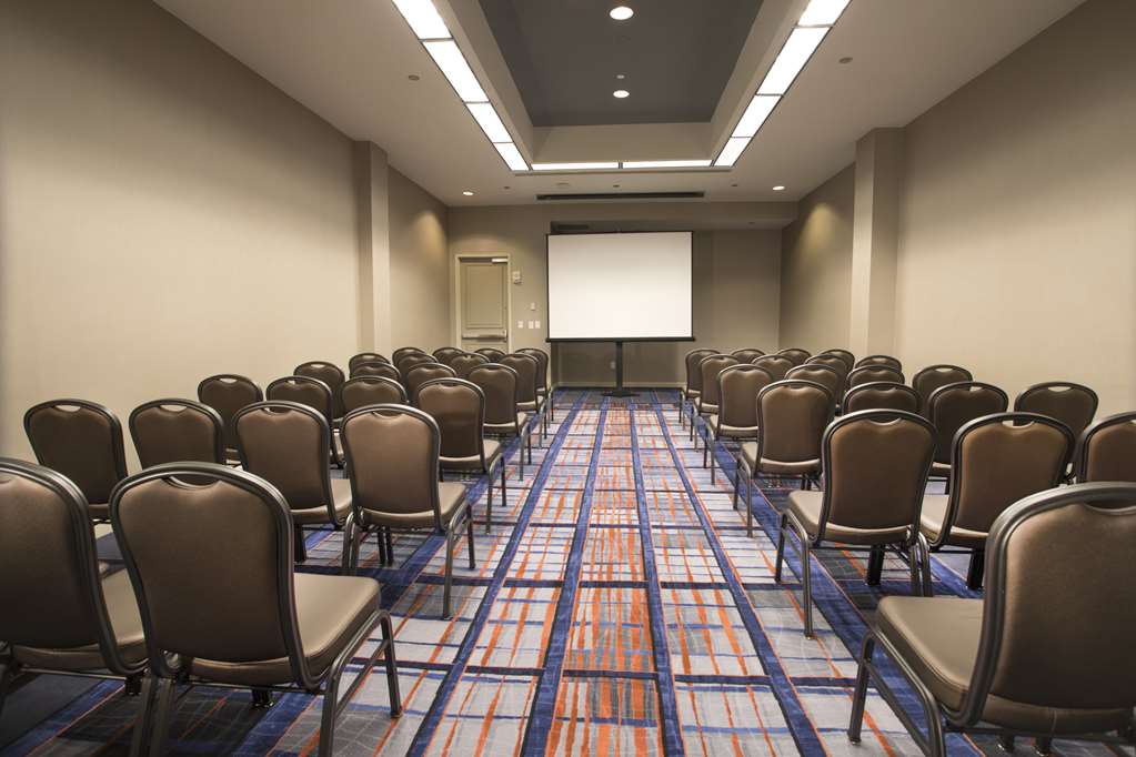 Hilton Atlanta Airport Image