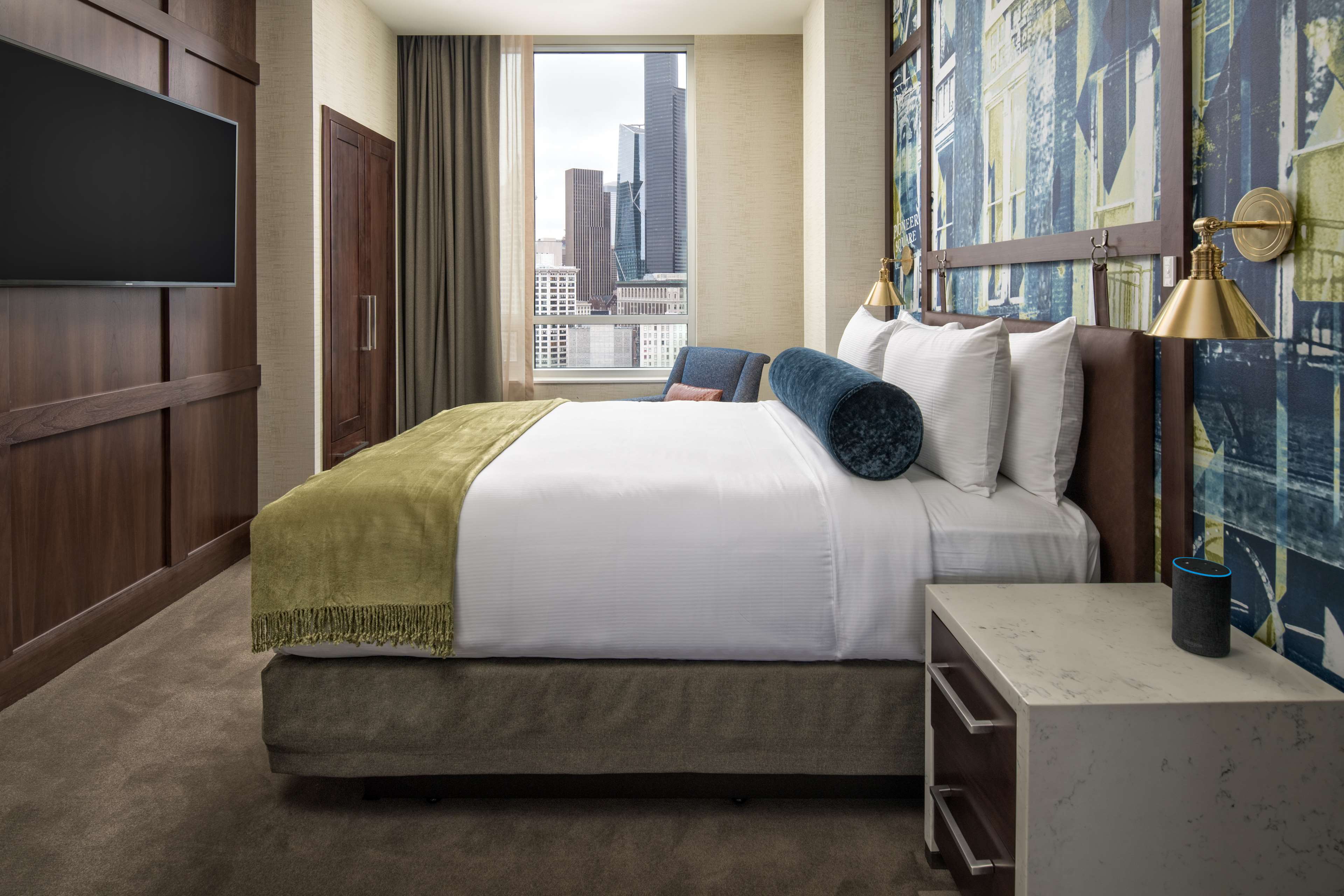 Embassy Suites by Hilton Seattle Downtown Pioneer Square Photo