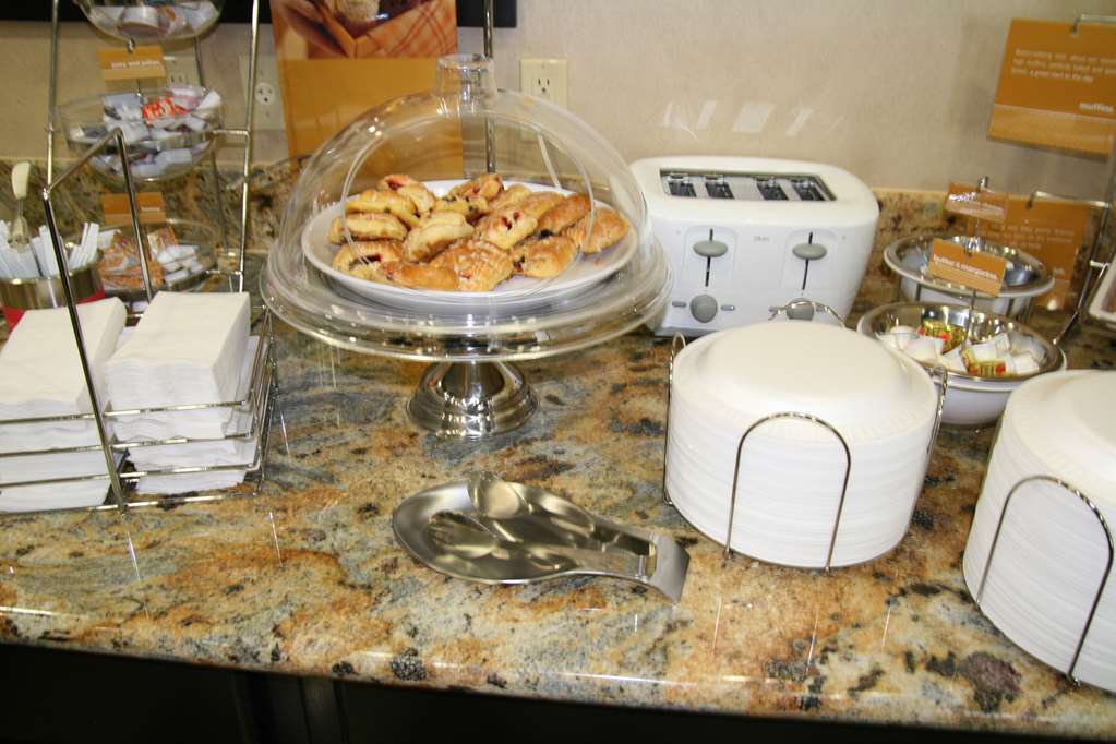 Hampton Inn & Suites Decatur Image