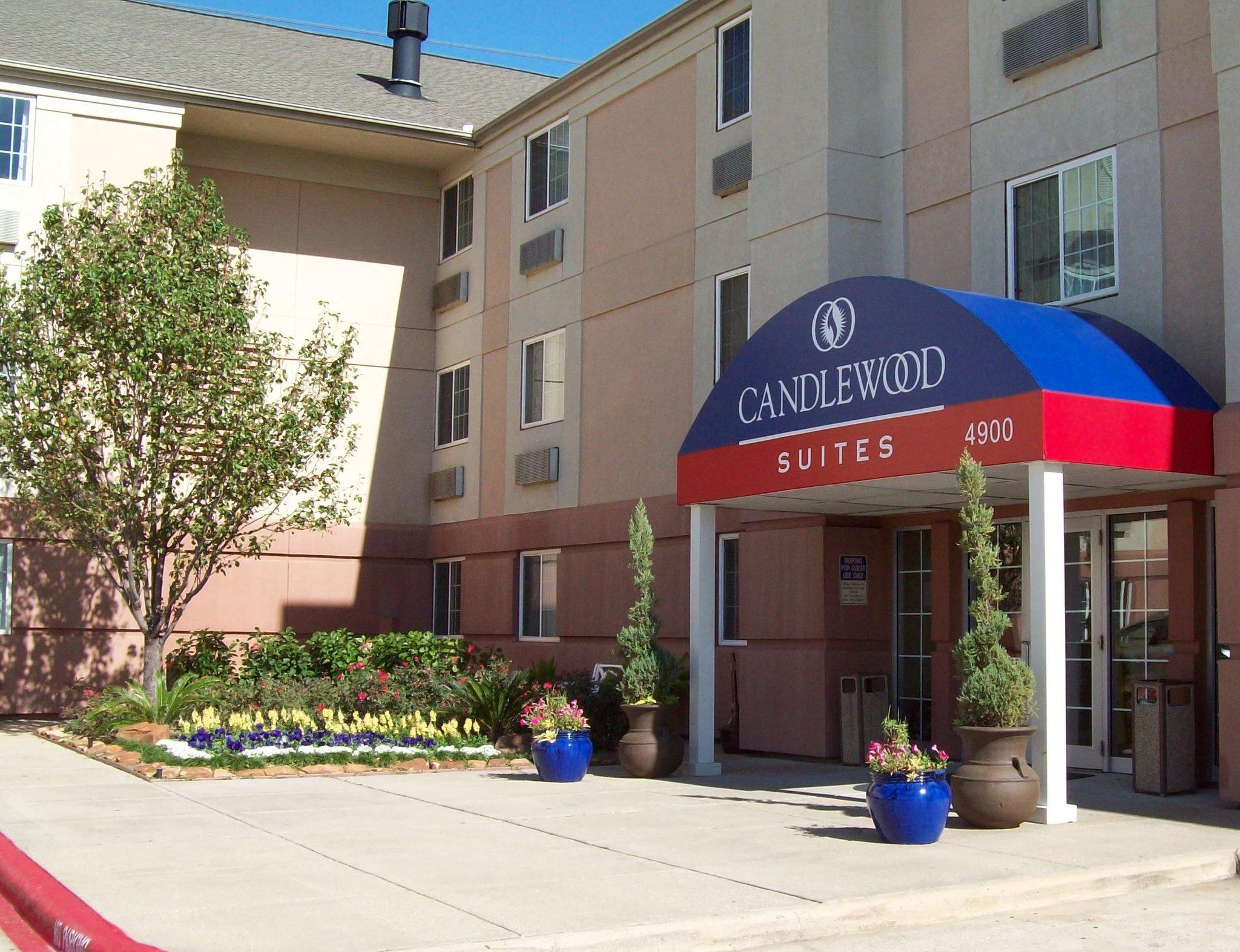 Candlewood Suites Houston by the Galleria Photo