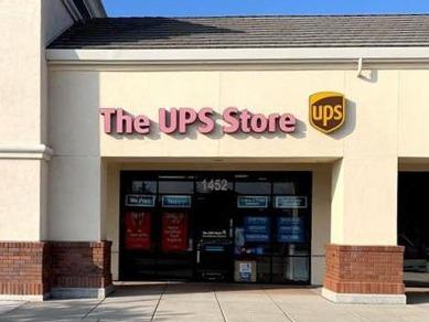 Facade of The UPS Store Livermore