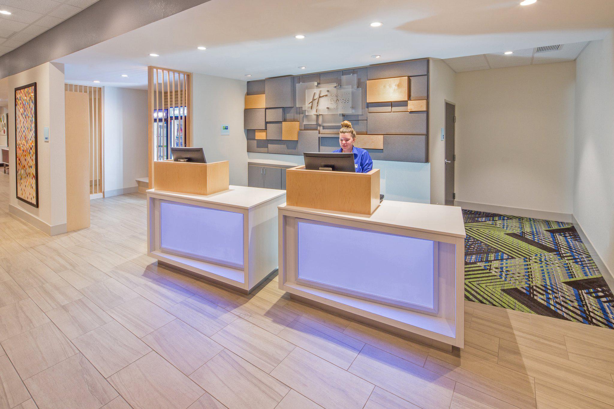 Holiday Inn Express & Suites Indianapolis NW - Zionsville Photo