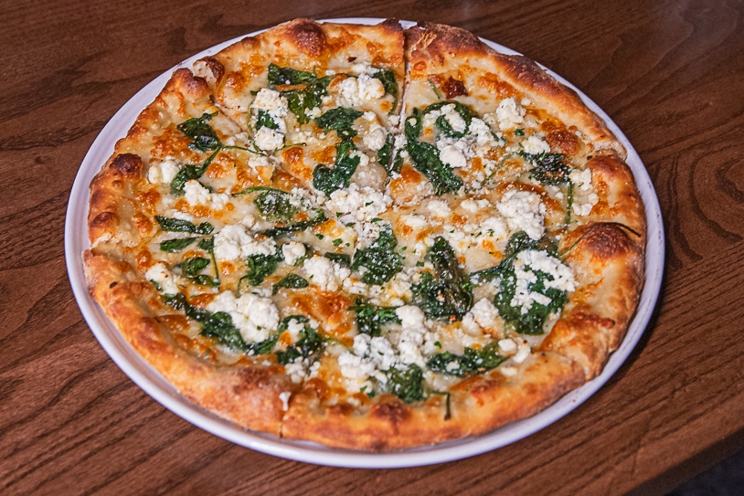 WHITE PIZZA