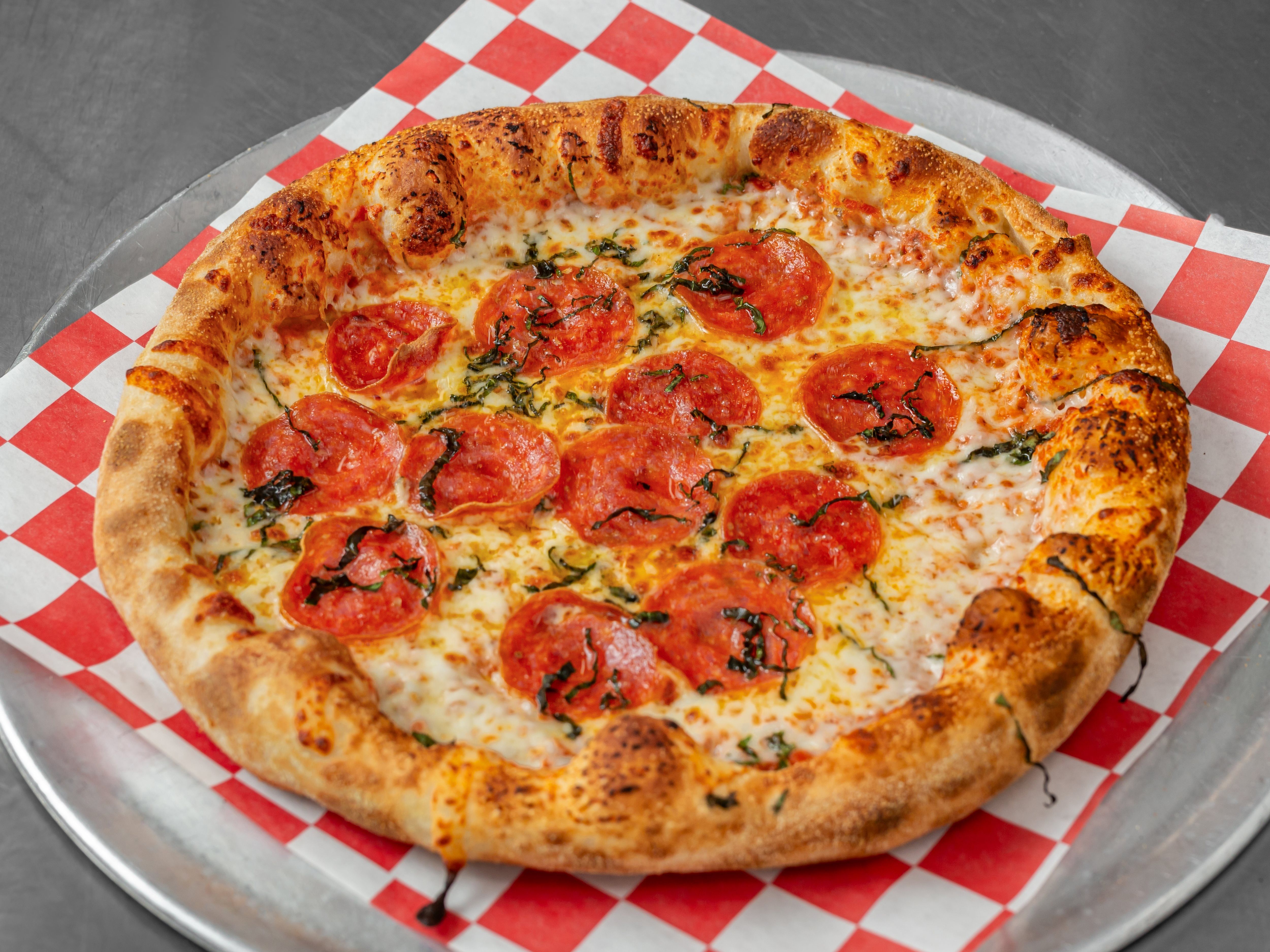 18" Senate Pork Pizza