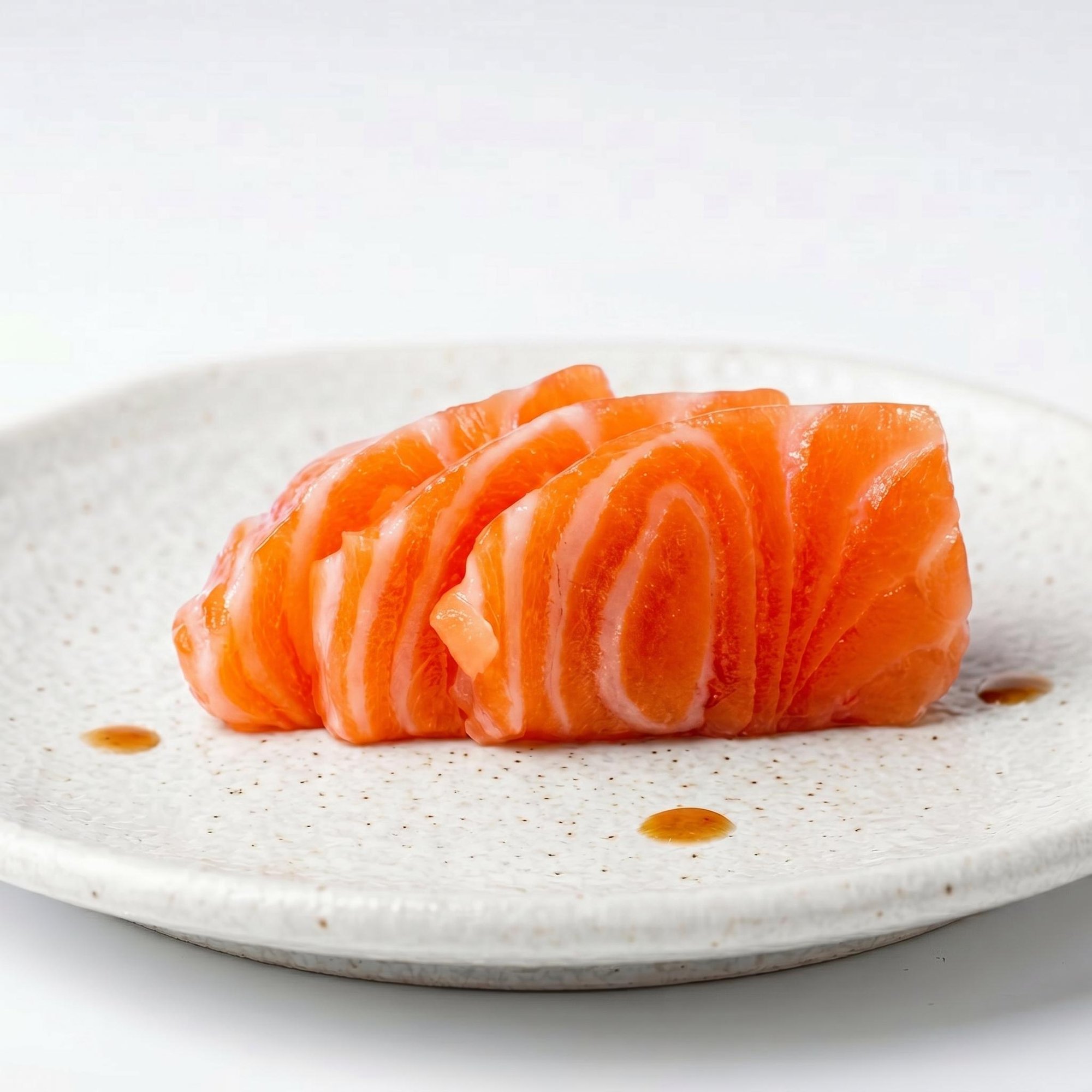 SALMON SASHIMI*