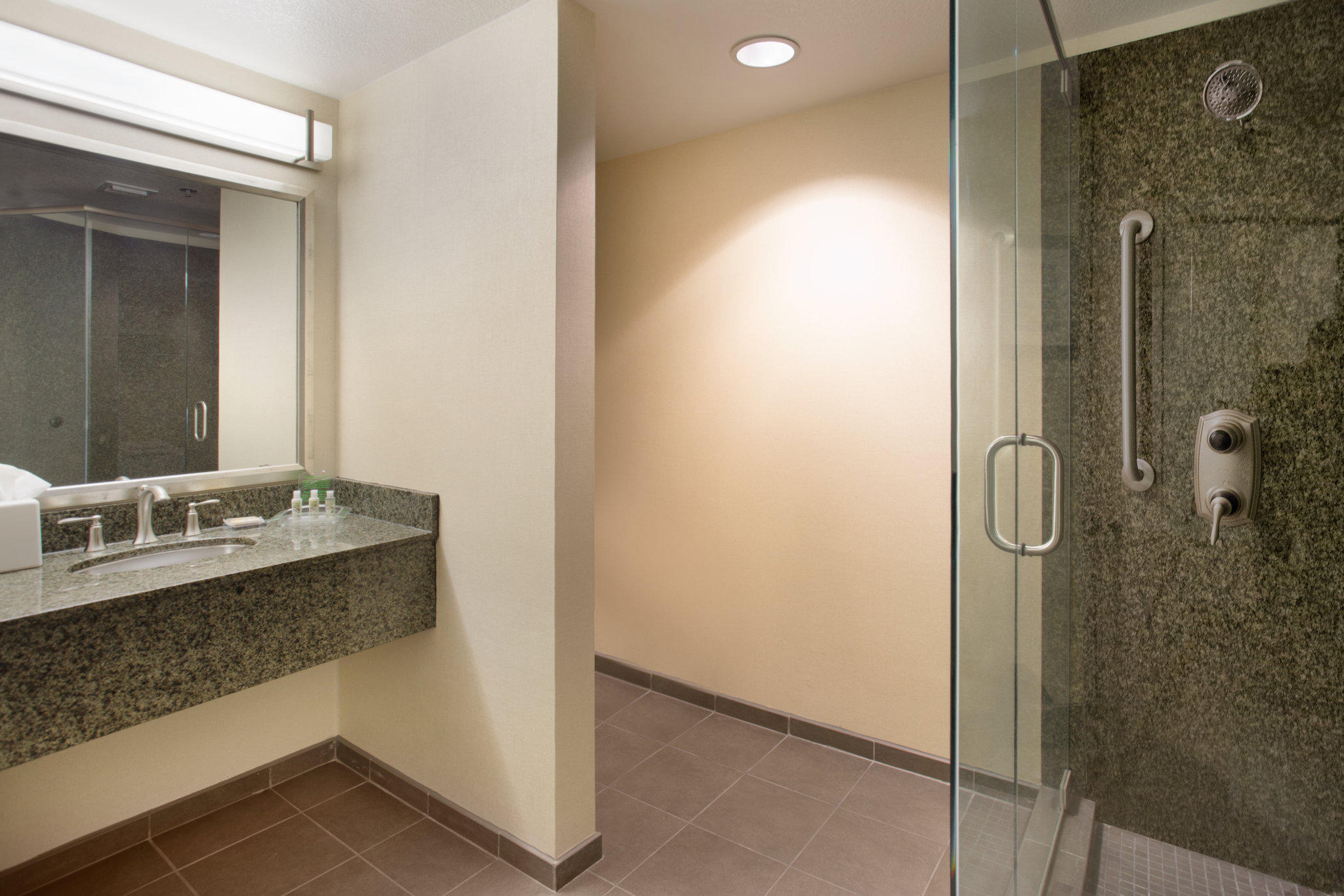 Holiday Inn & Suites Scottsdale North - Airpark Photo