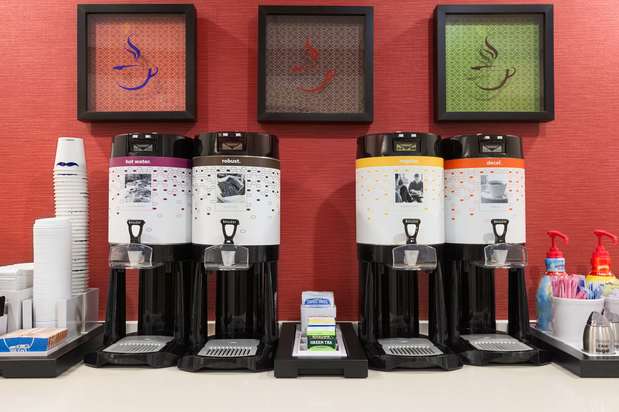 Images Hampton Inn & Suites San Bernardino