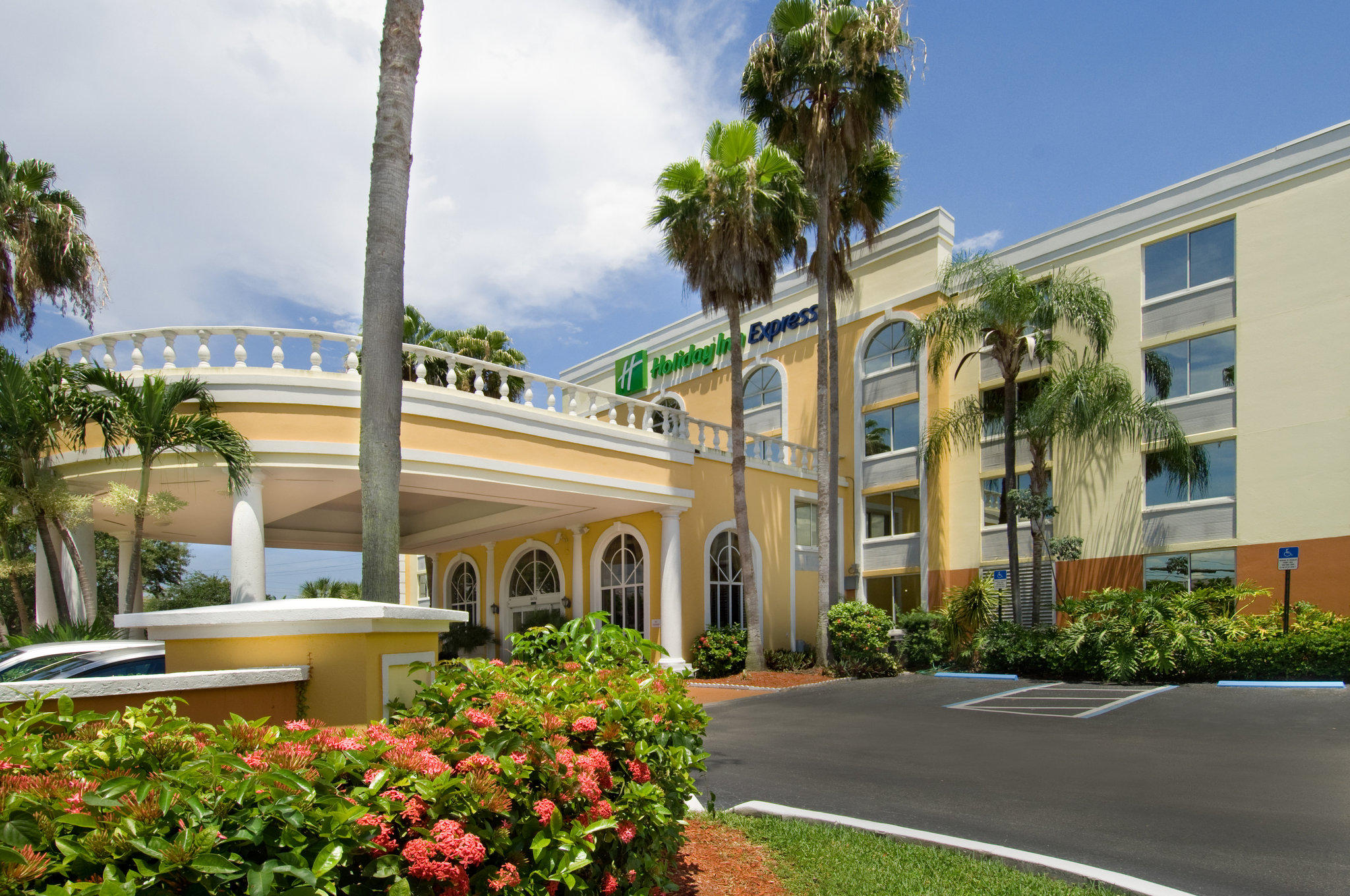 Holiday Inn Express Miami Airport Doral Area Photo