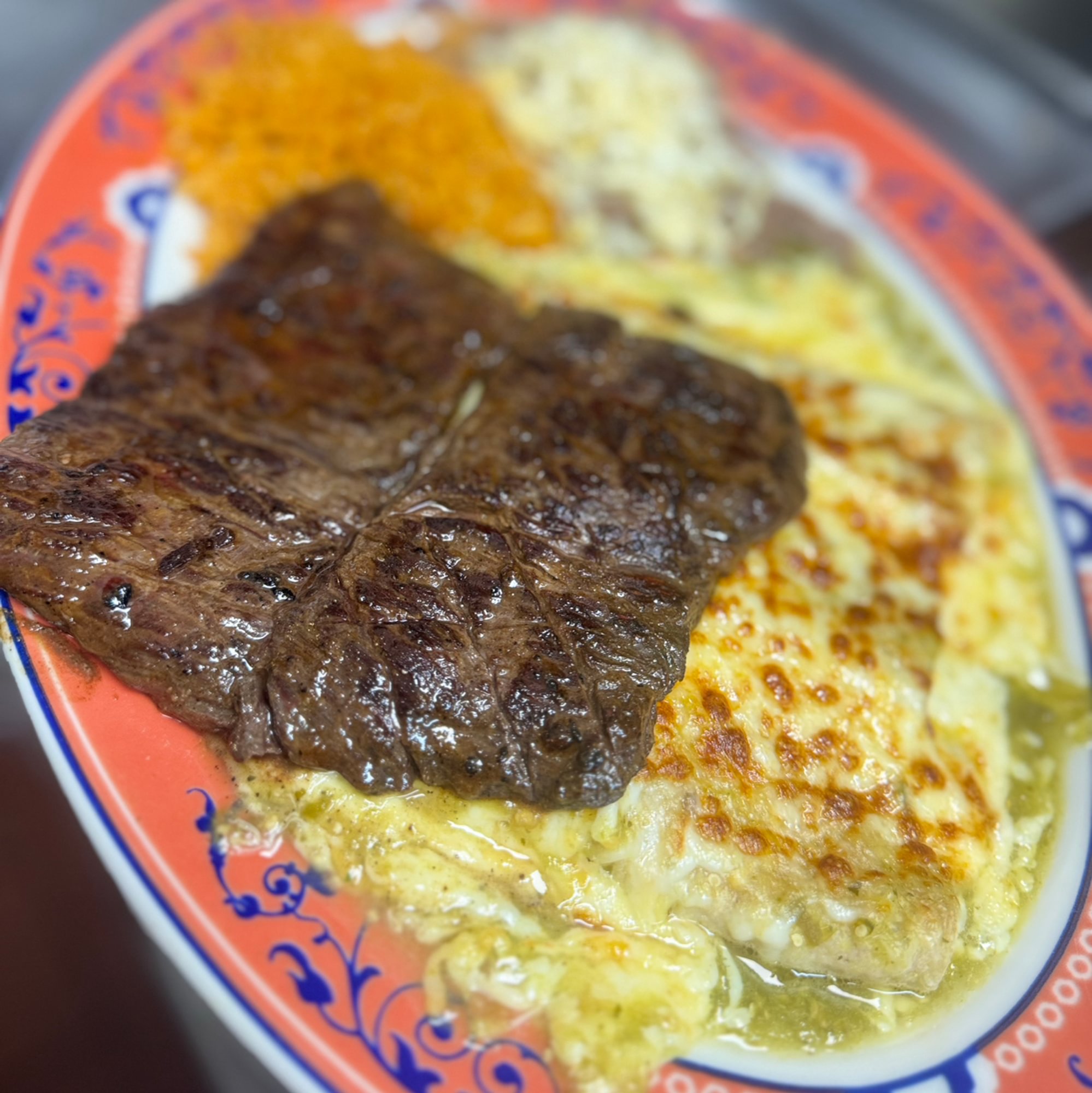 Enchiladas Potosinas (3) con Bistec