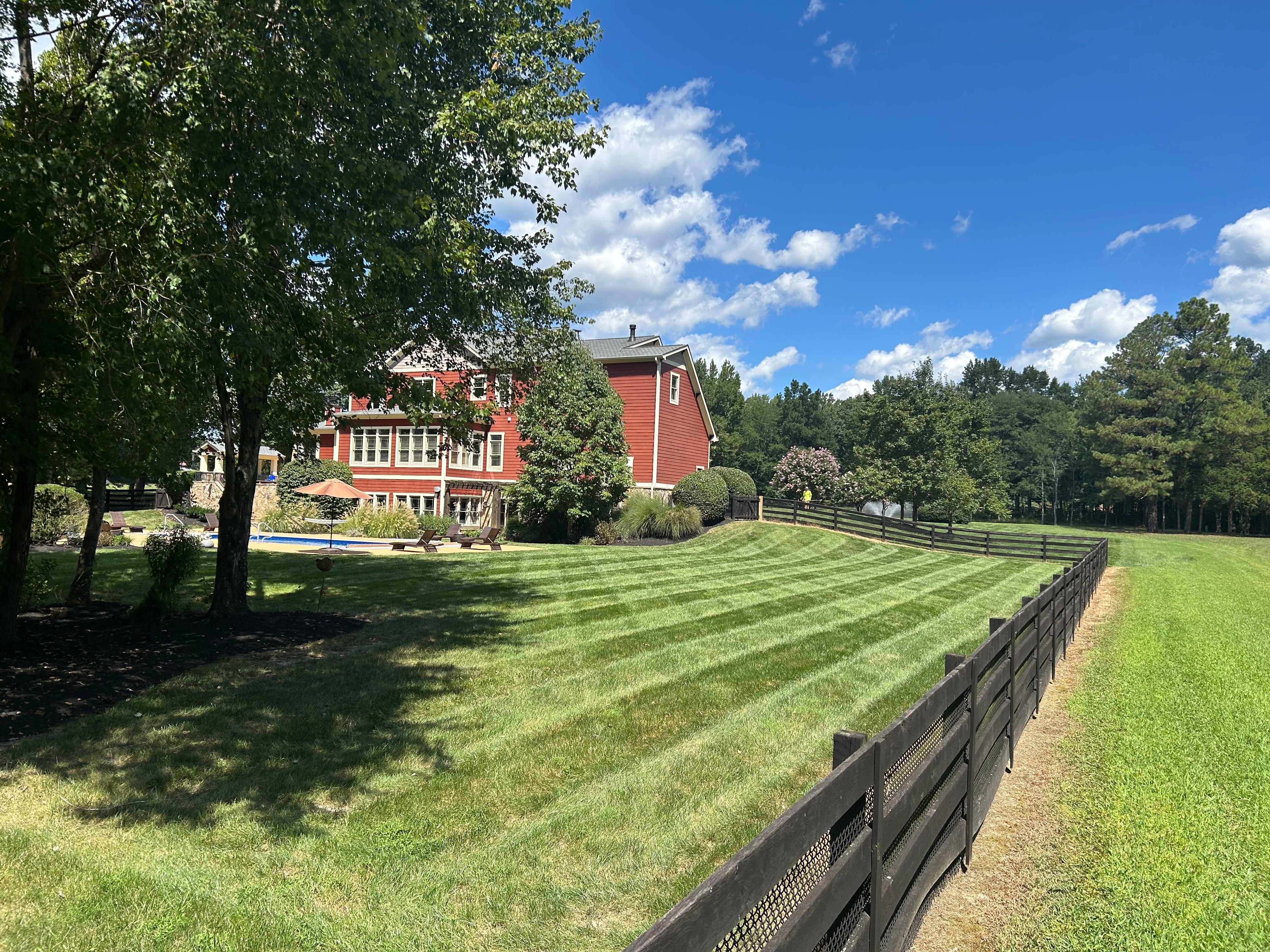 Green Side Up Landscaping Image