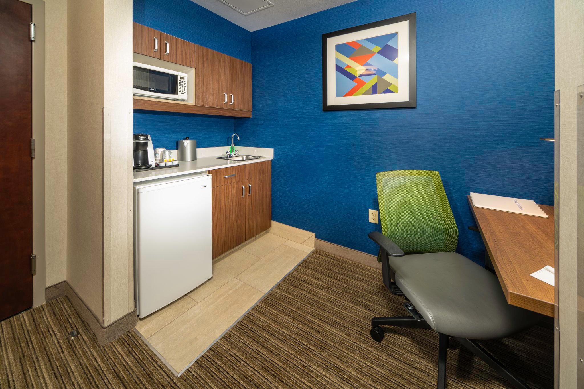 Holiday Inn Express & Suites Pasco-Tricities Photo