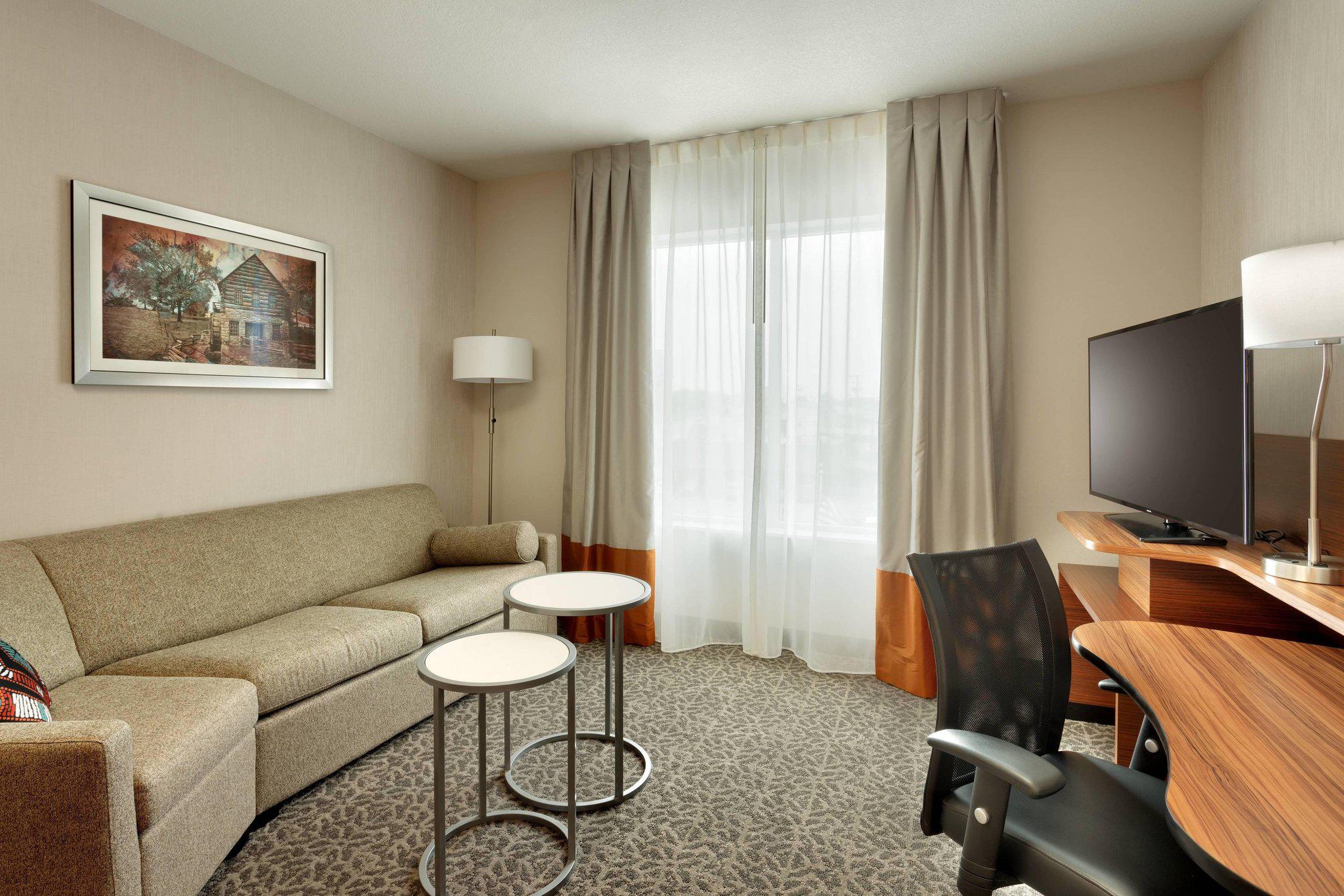 Fairfield Inn & Suites by Marriott Springfield North Photo