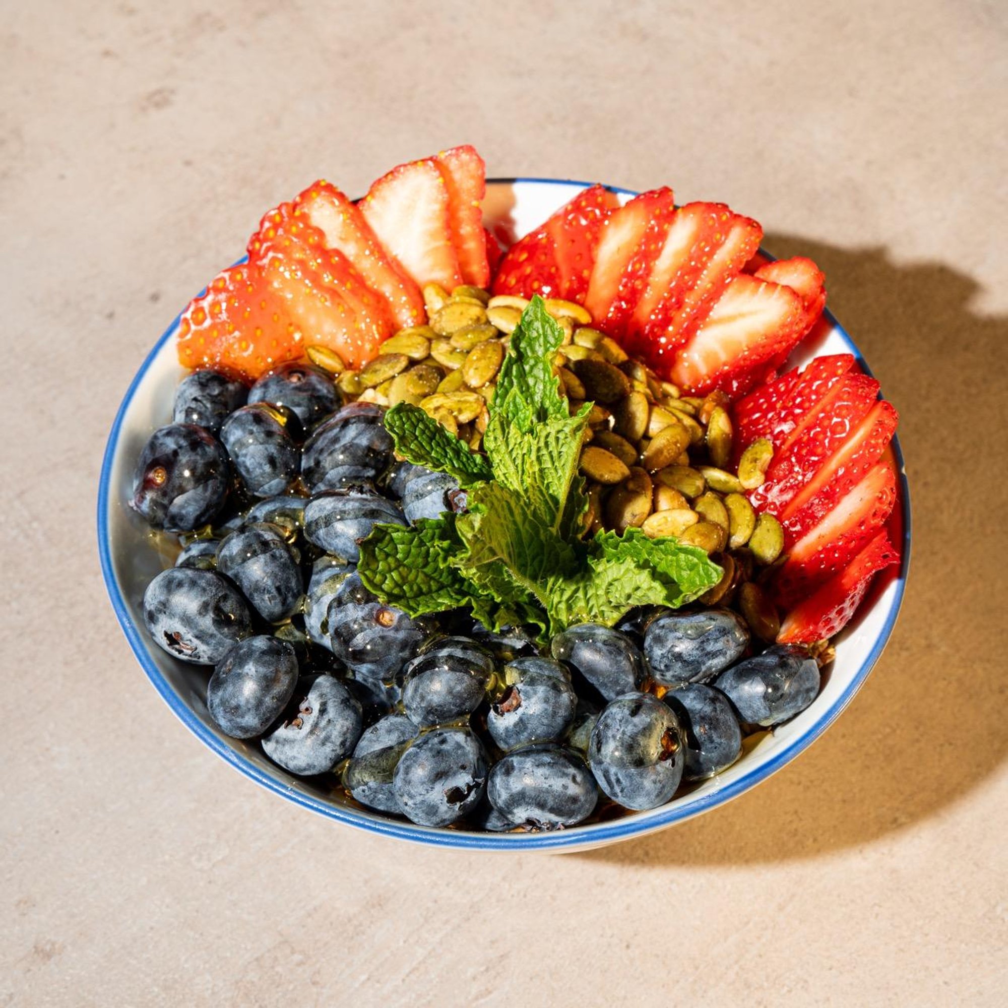 Yogurt & Granola Bowl