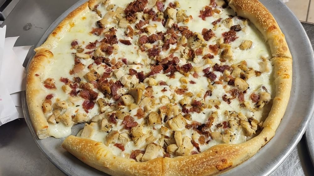 Bacon Chicken Ranch 16"