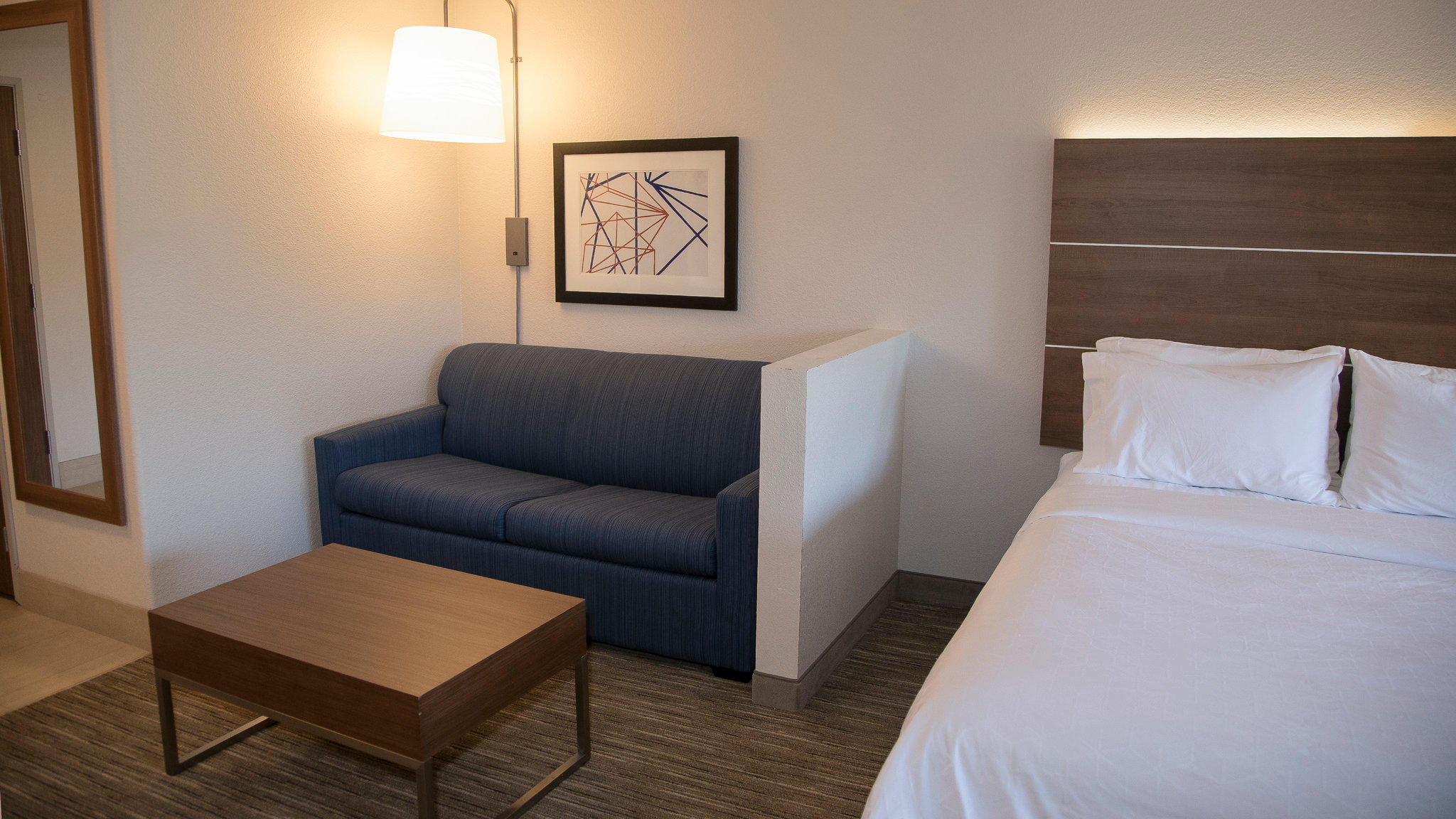 Holiday Inn Express & Suites Colorado Springs North Photo