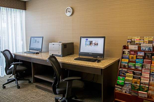 Images Hampton Inn Philadelphia-International Airport