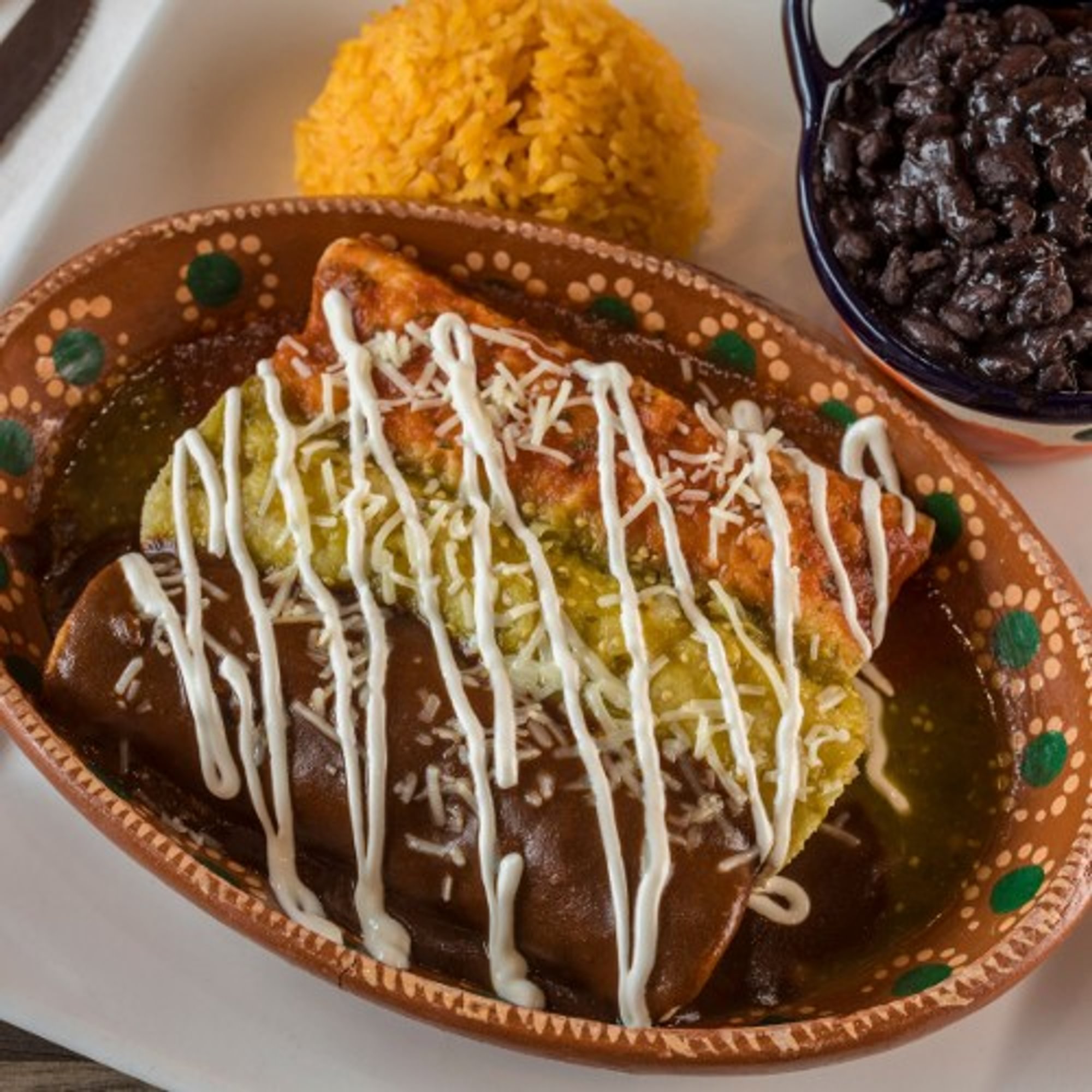 Enchiladas Rojas, Verdes O Mole