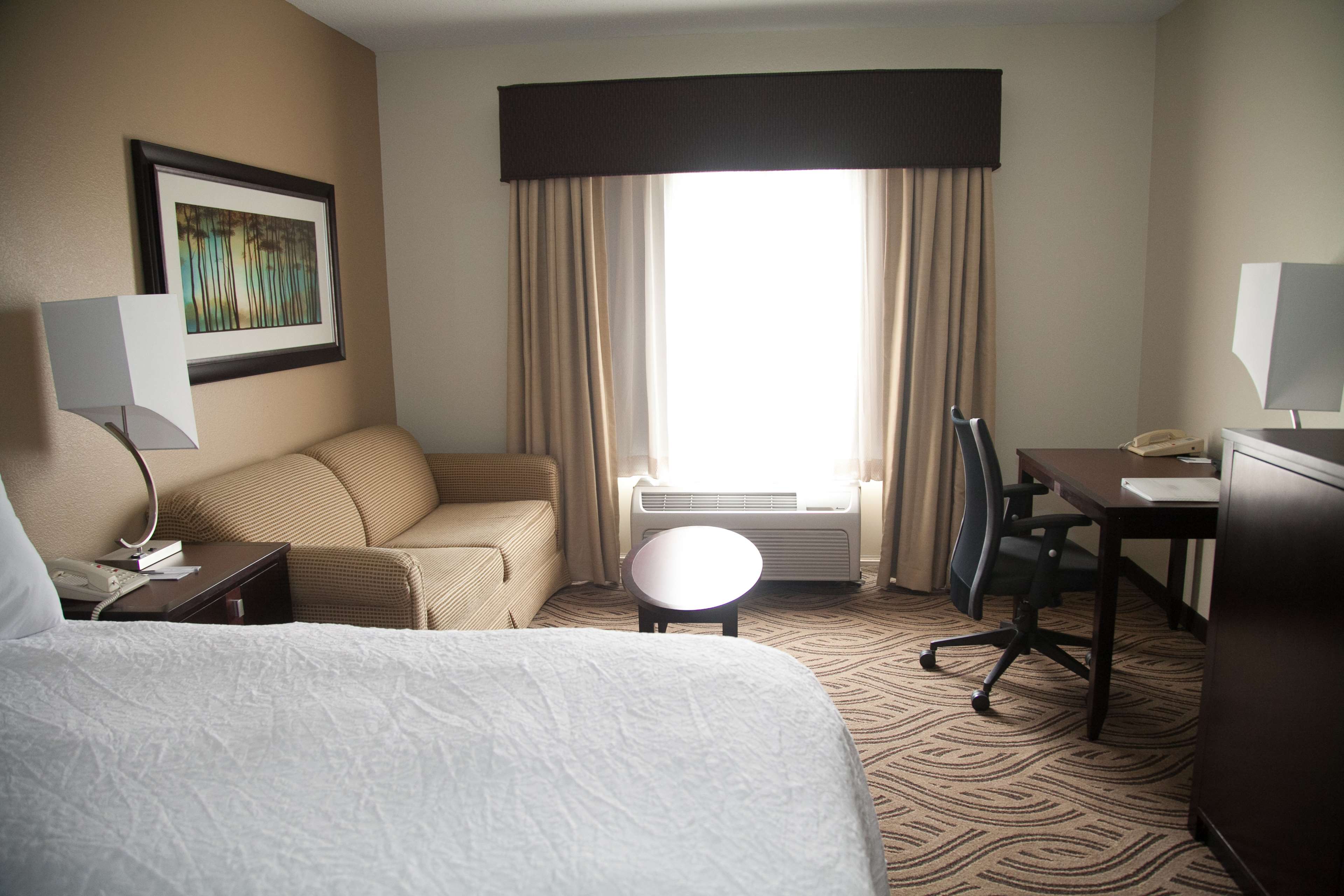 Hampton Inn & Suites Alpharetta Photo