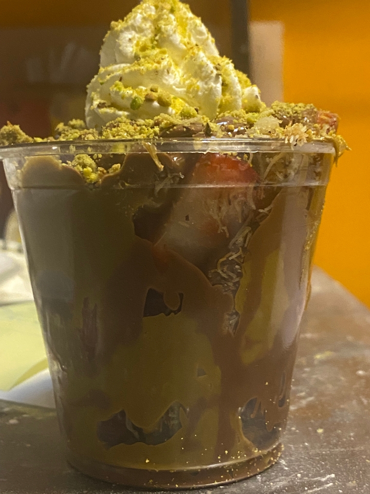Dubai Chocolate Strawberry Cup