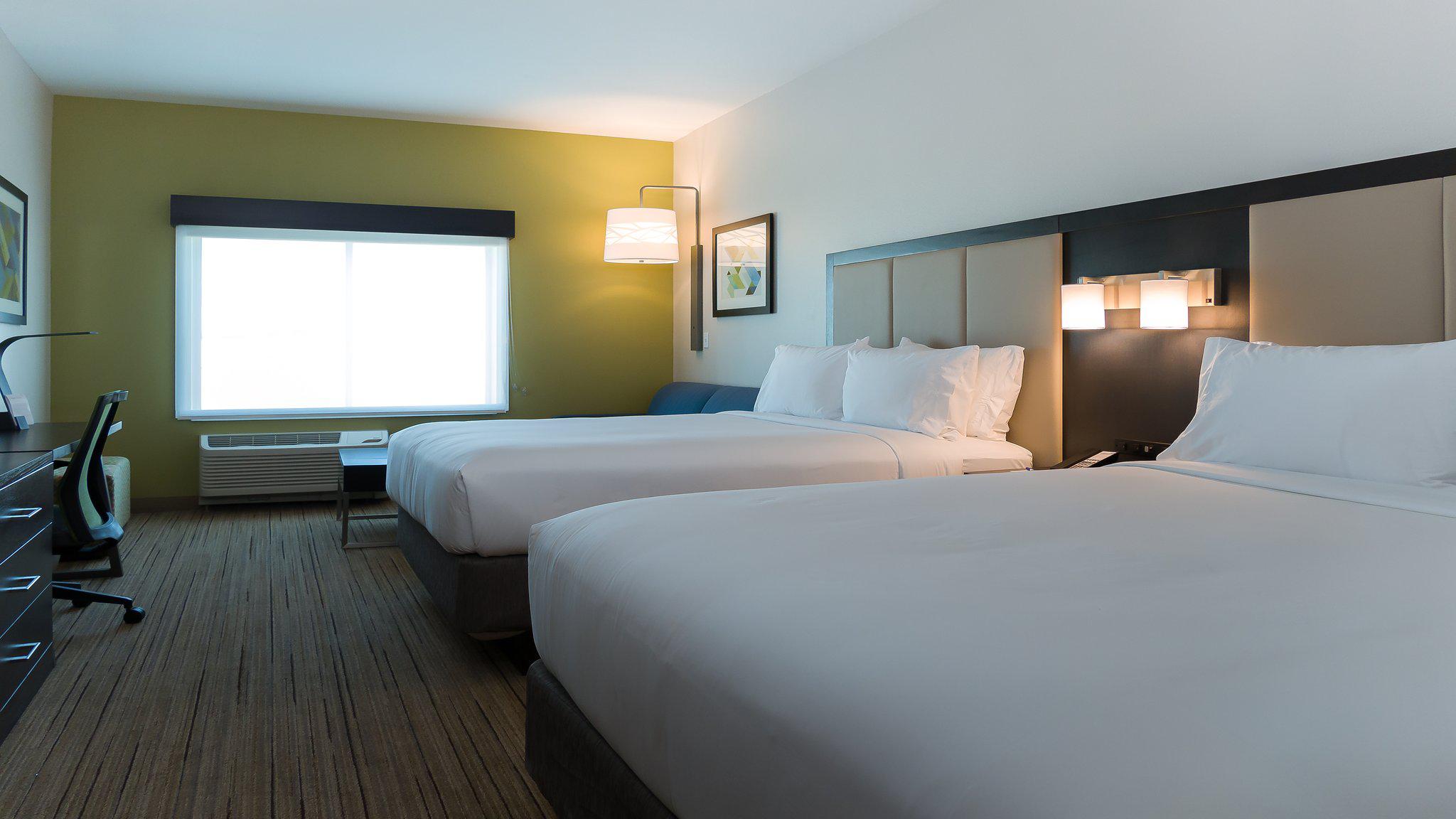 Holiday Inn Express & Suites Tampa East - Ybor City Photo