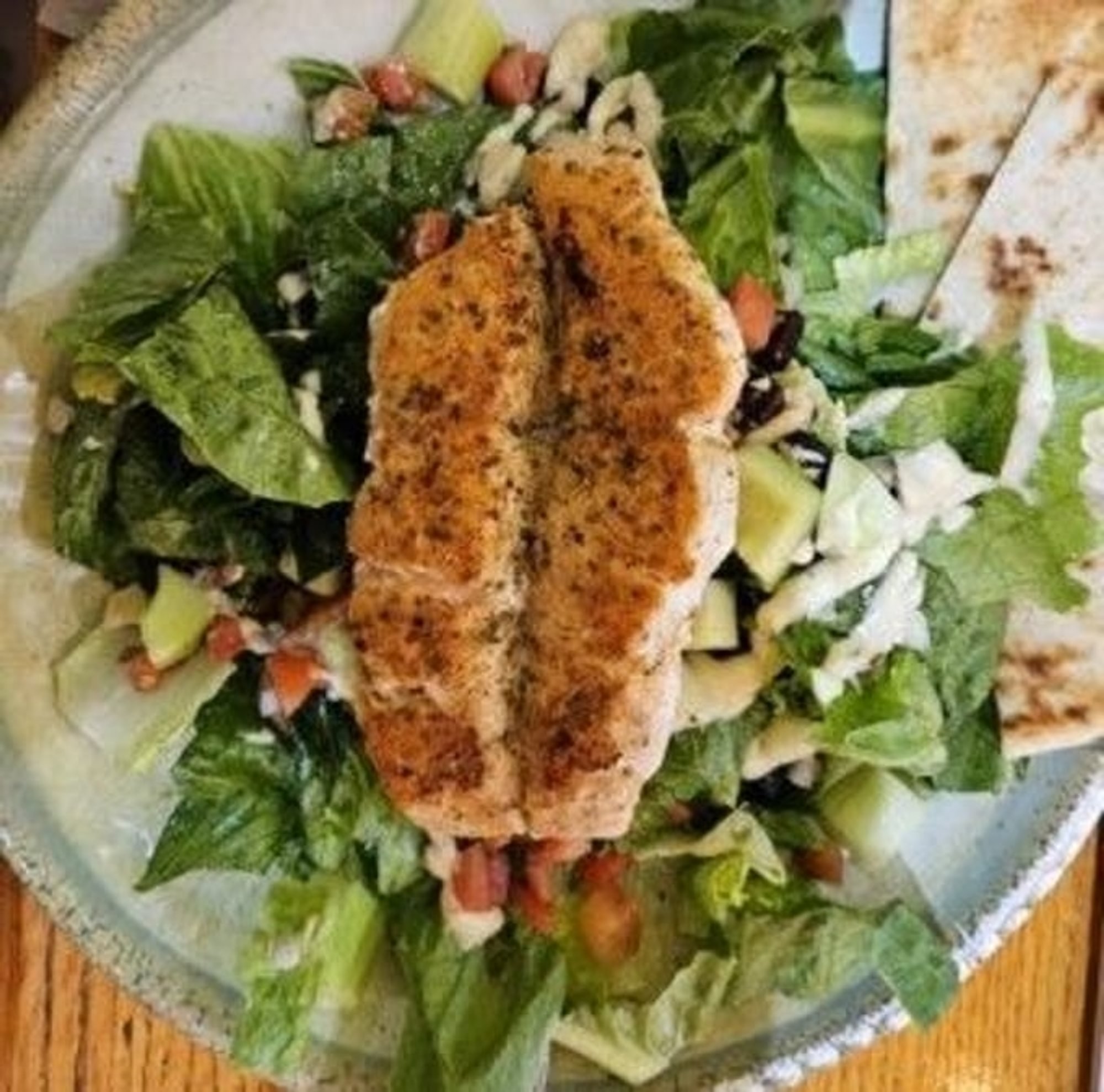 Grilled Salmon Salad